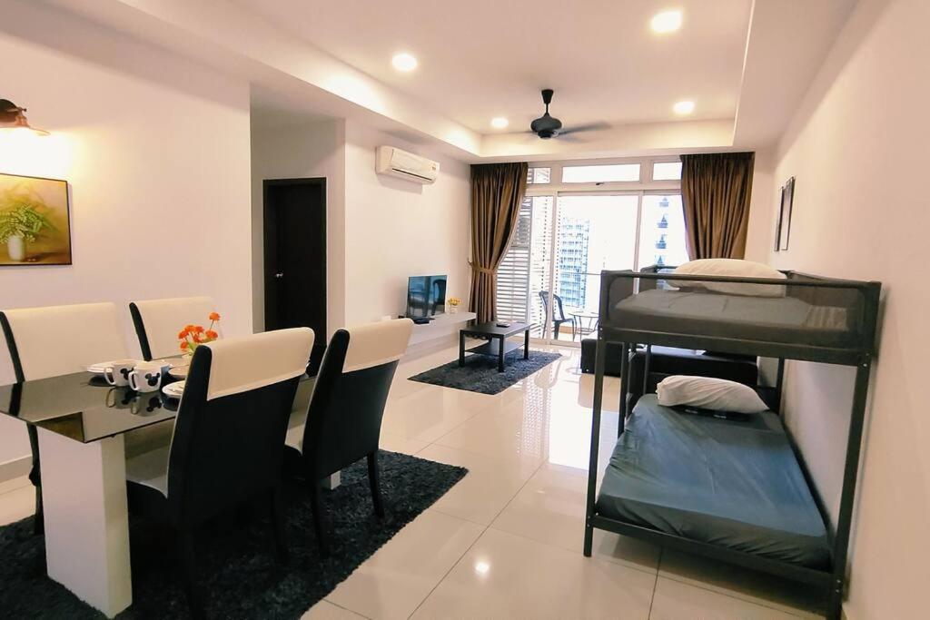 KSL City Mall D'Esplanade Apt 10min to CIQ, near to Legoland