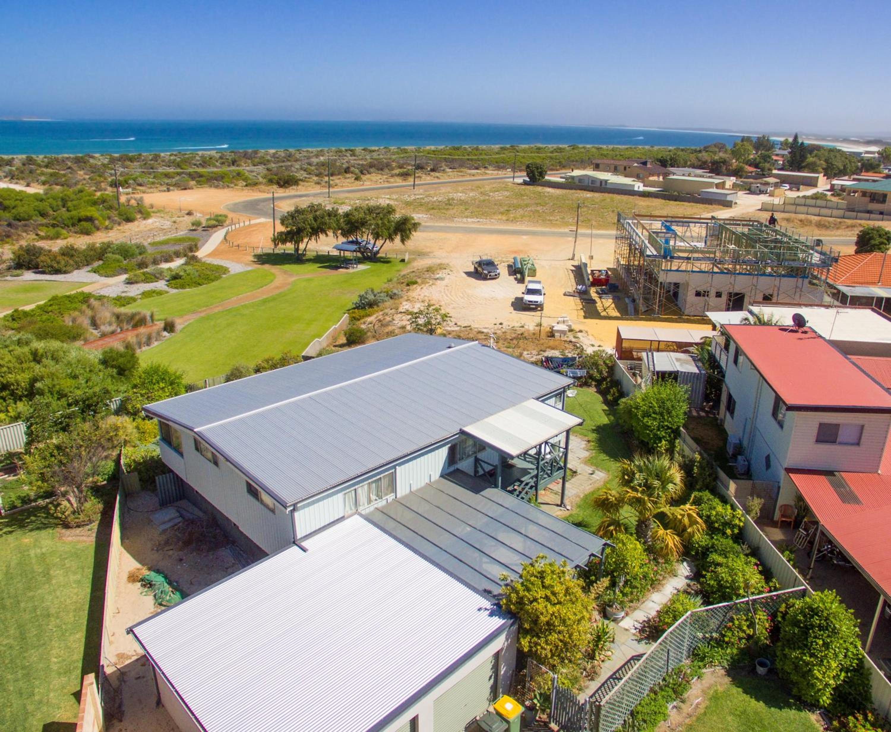 Beachfront Cottage on the Park