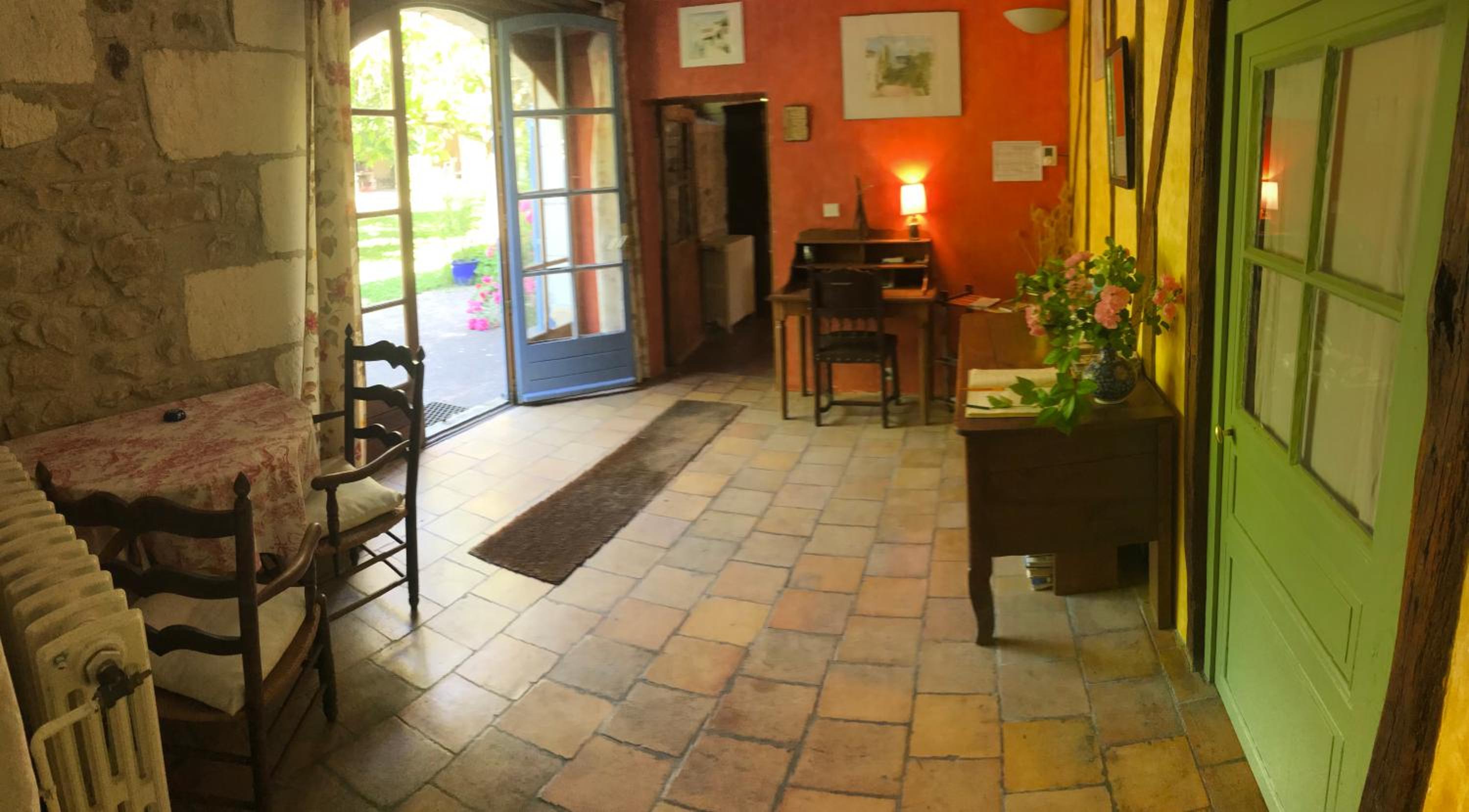 Photo 10