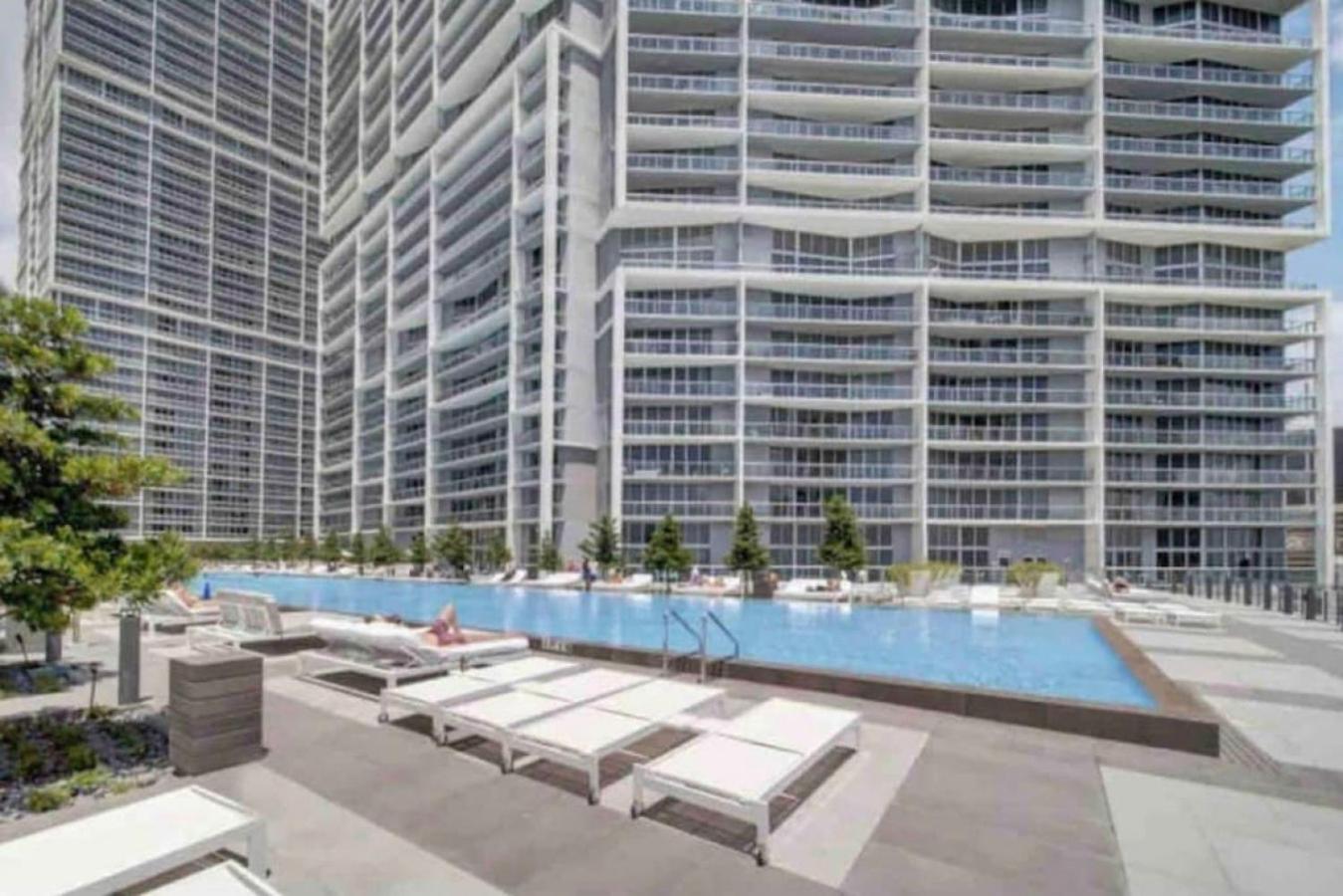 Modern 1 Bed ICON Brickell with Amazing Views
