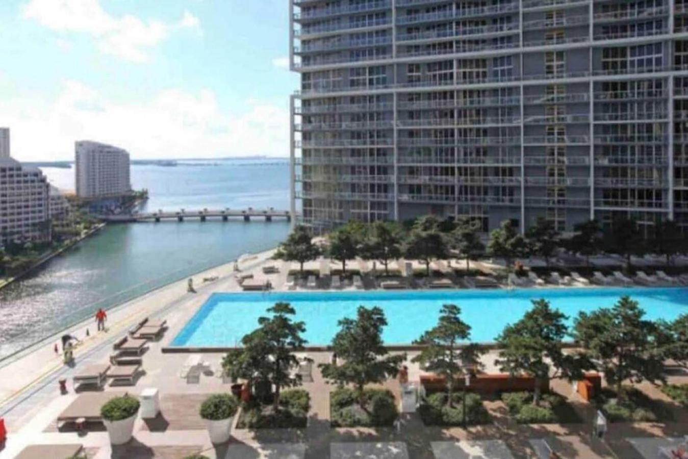Modern 1 Bed ICON Brickell with Amazing Views