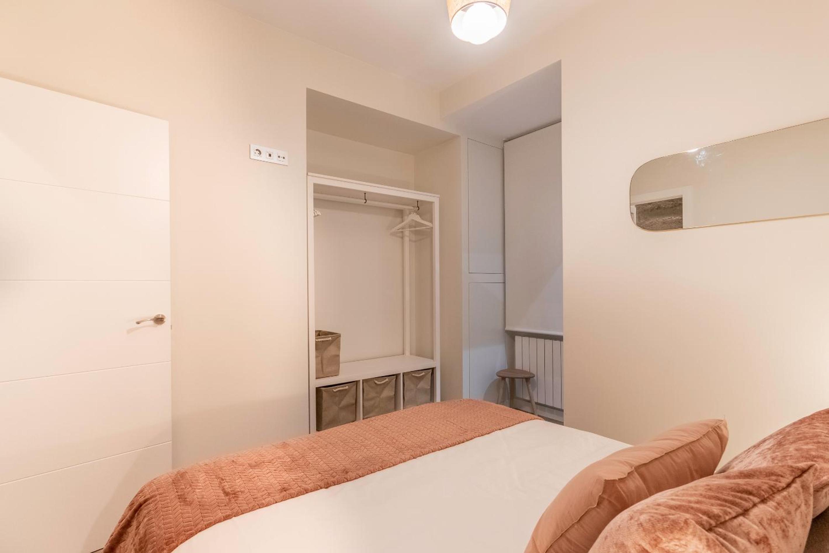 Recién reformado junto a metro San Mamés