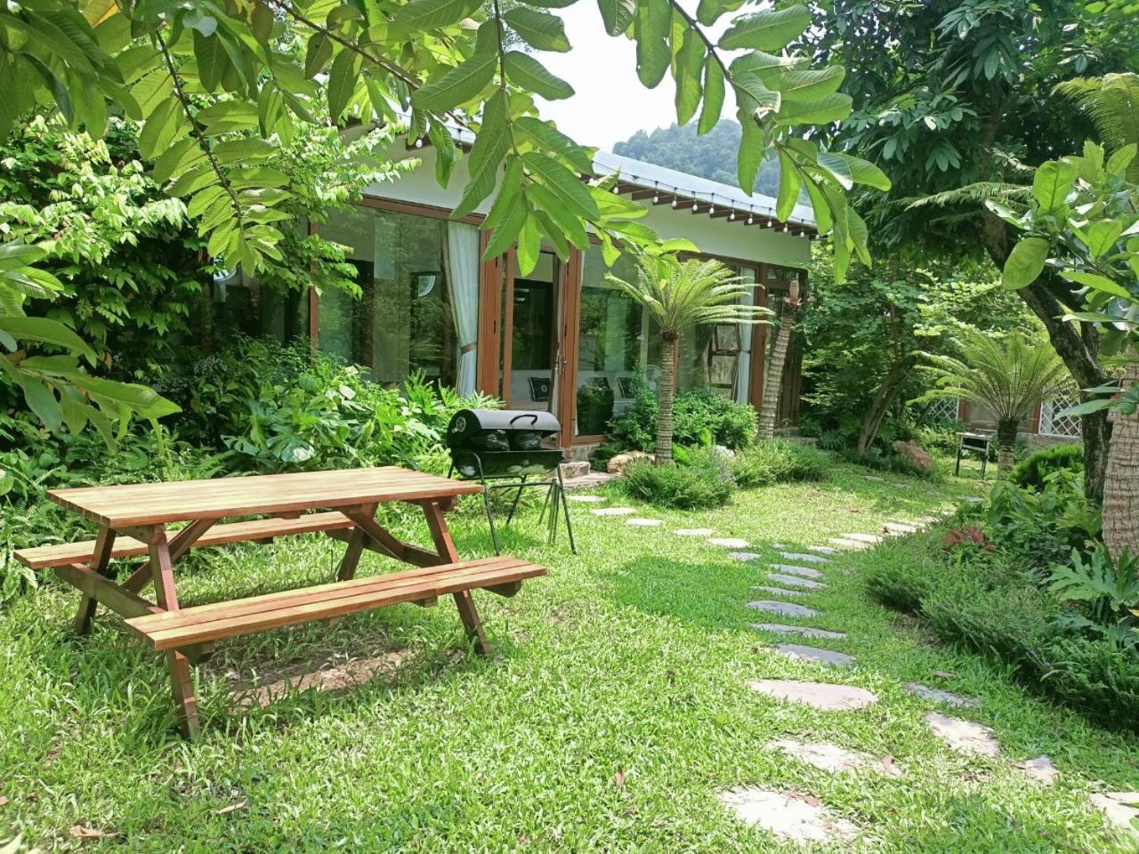 Vianrockhill homestay - Venuestay view 4
