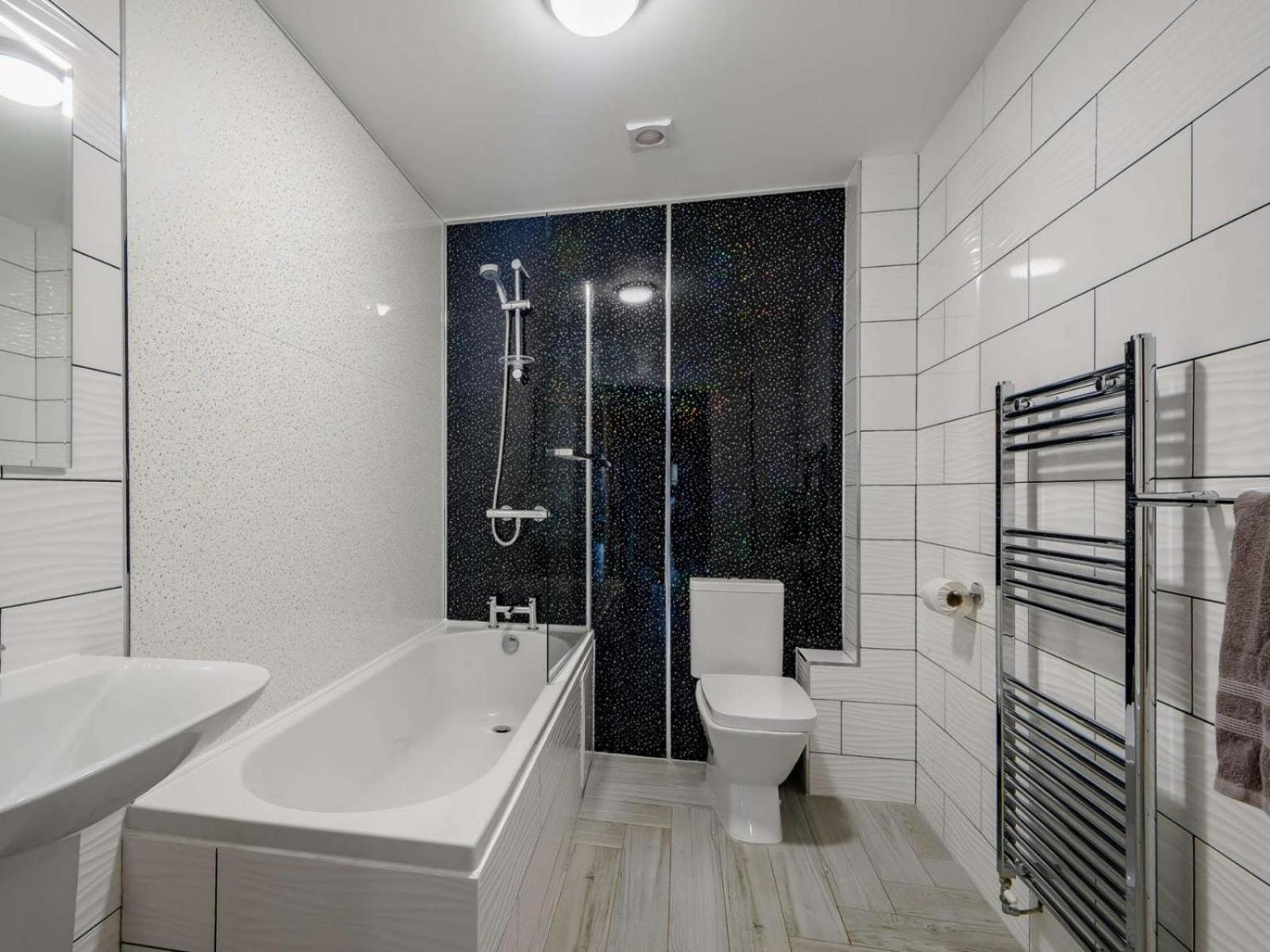 Westertonhill Holiday Lodges - Private Hot Tub Hire Available