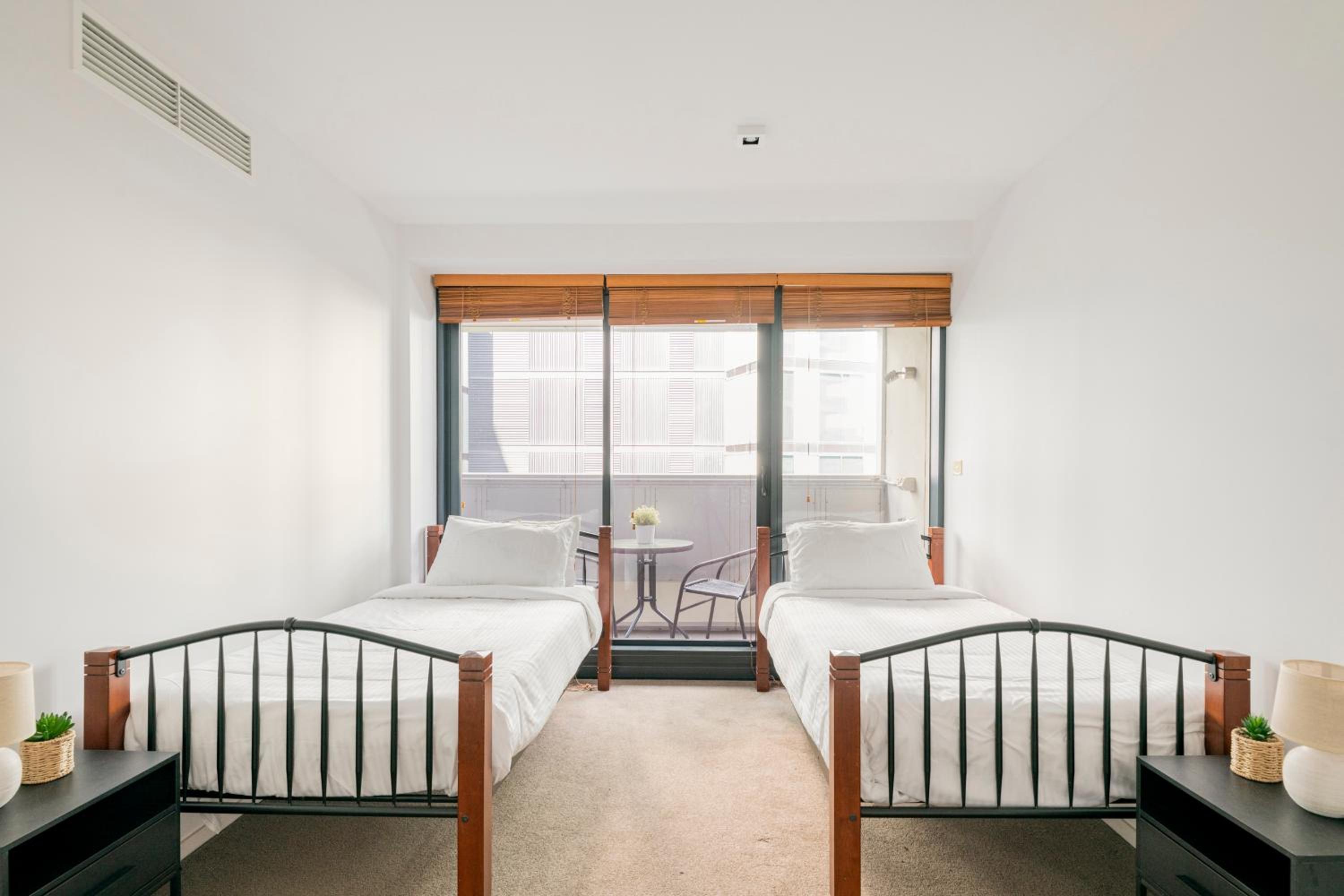Luxury 3-Storey Loft with free parking on premises