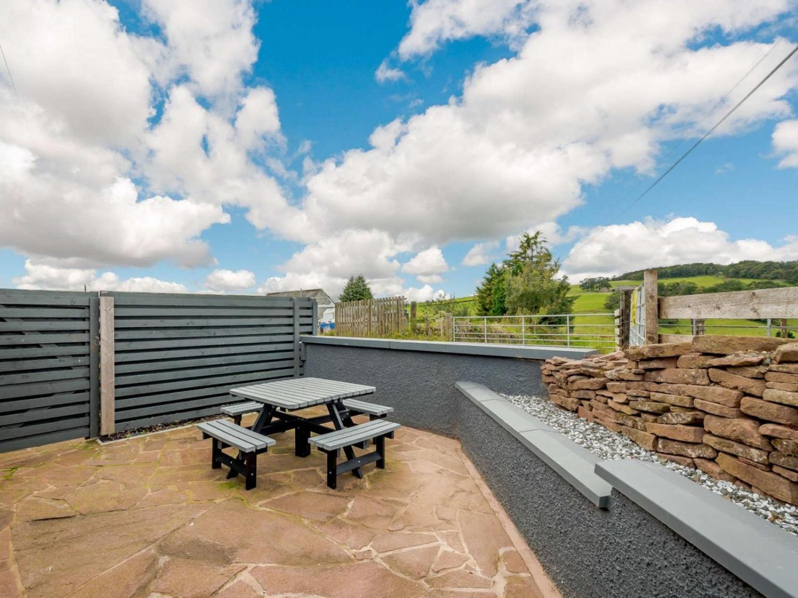 Westertonhill Holiday Lodges - Private Hot Tub Hire Available