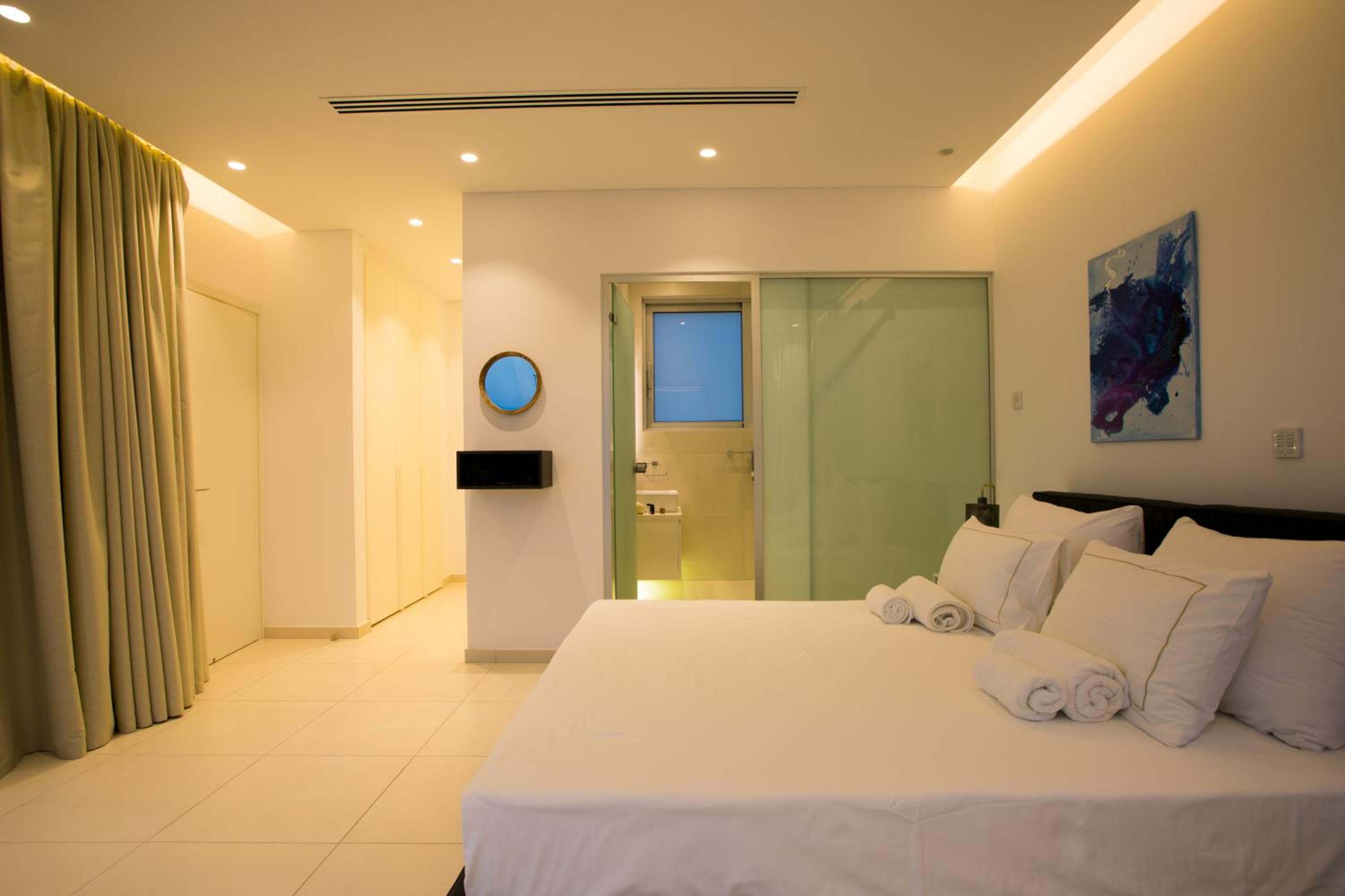 Cove Seaview Villas - Nautica