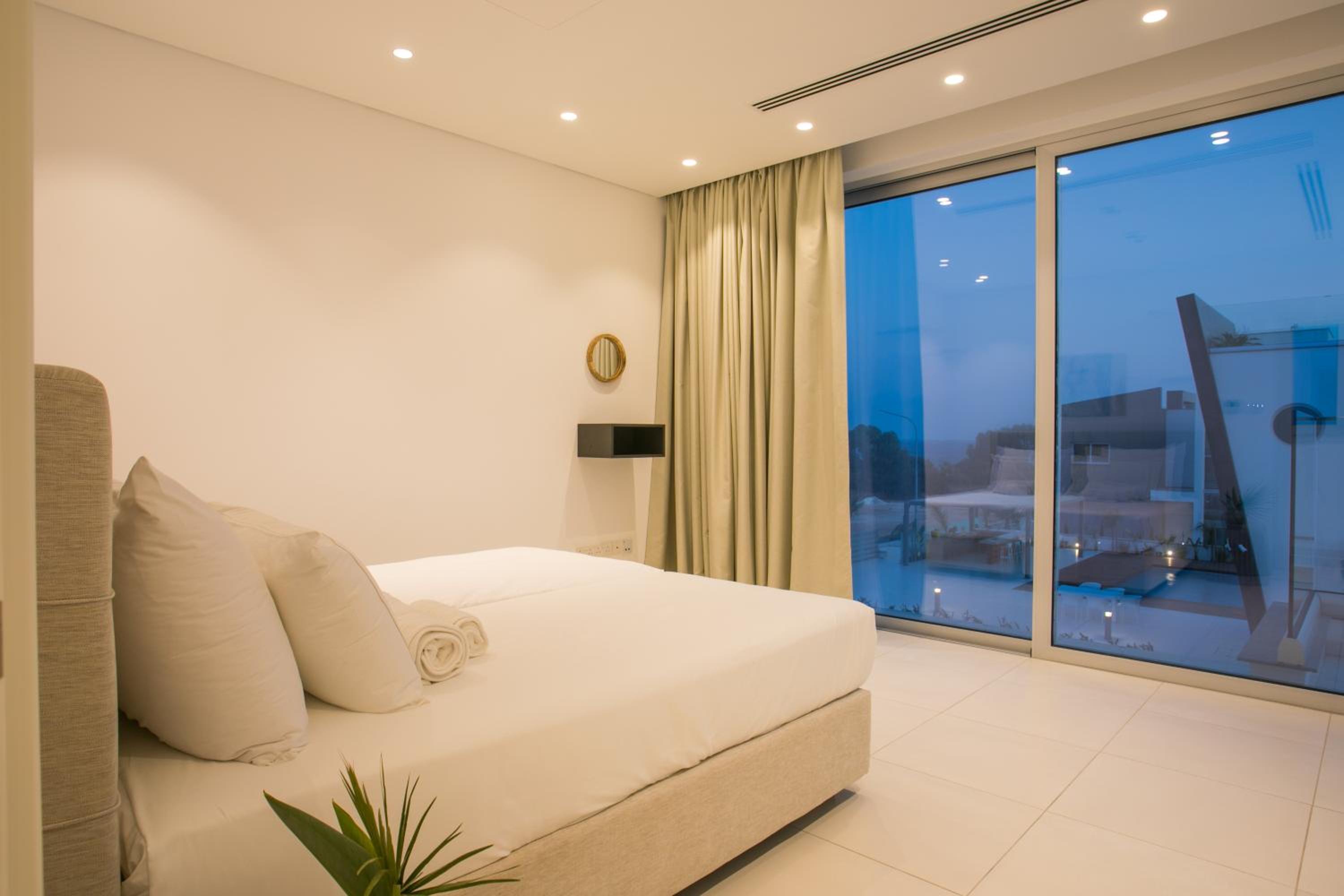 Cove Seaview Villas - Nautica