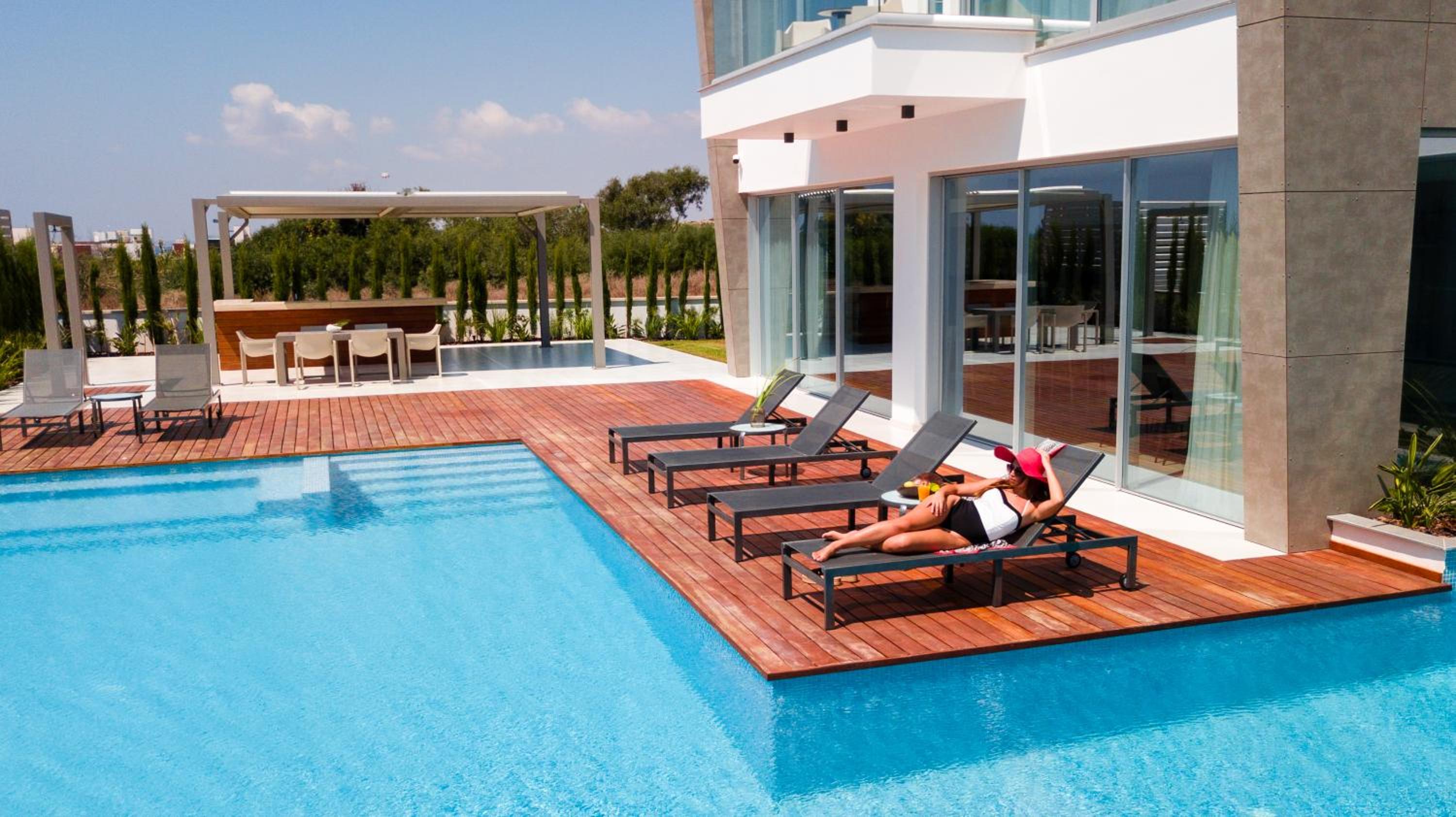 Cove Seaview Villas - Nautica