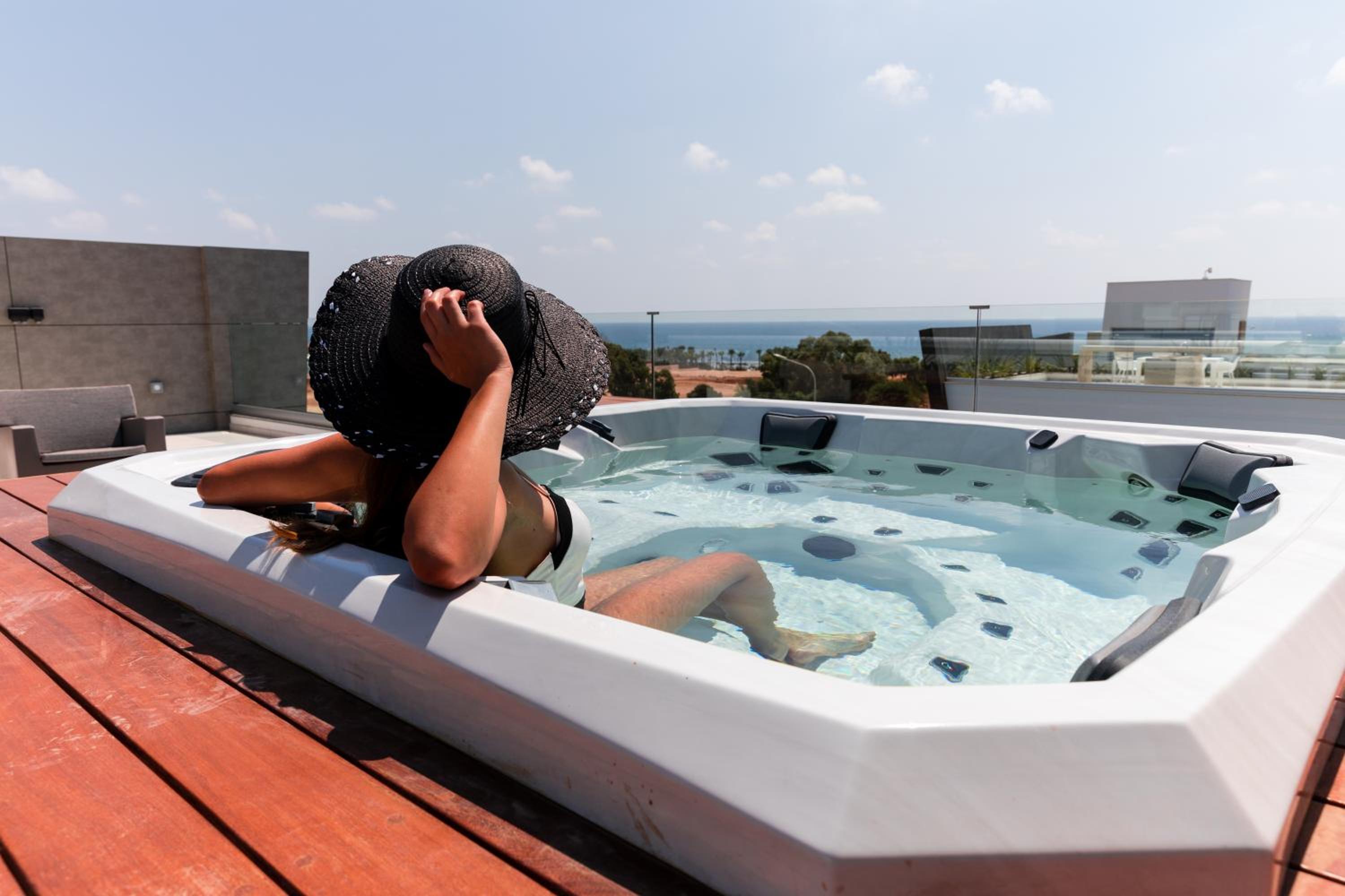 Cove Seaview Villas - Nautica