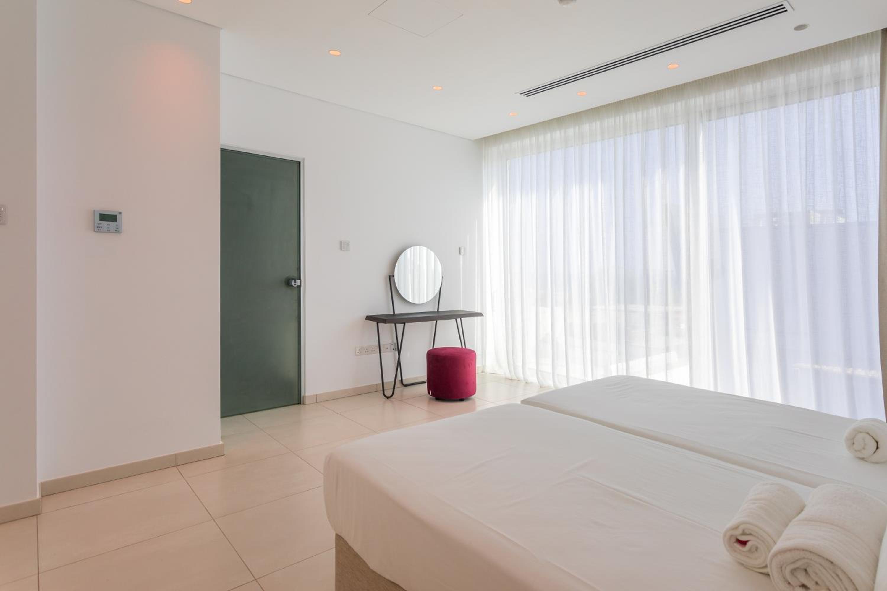Cove Seaview Villas - Nautica