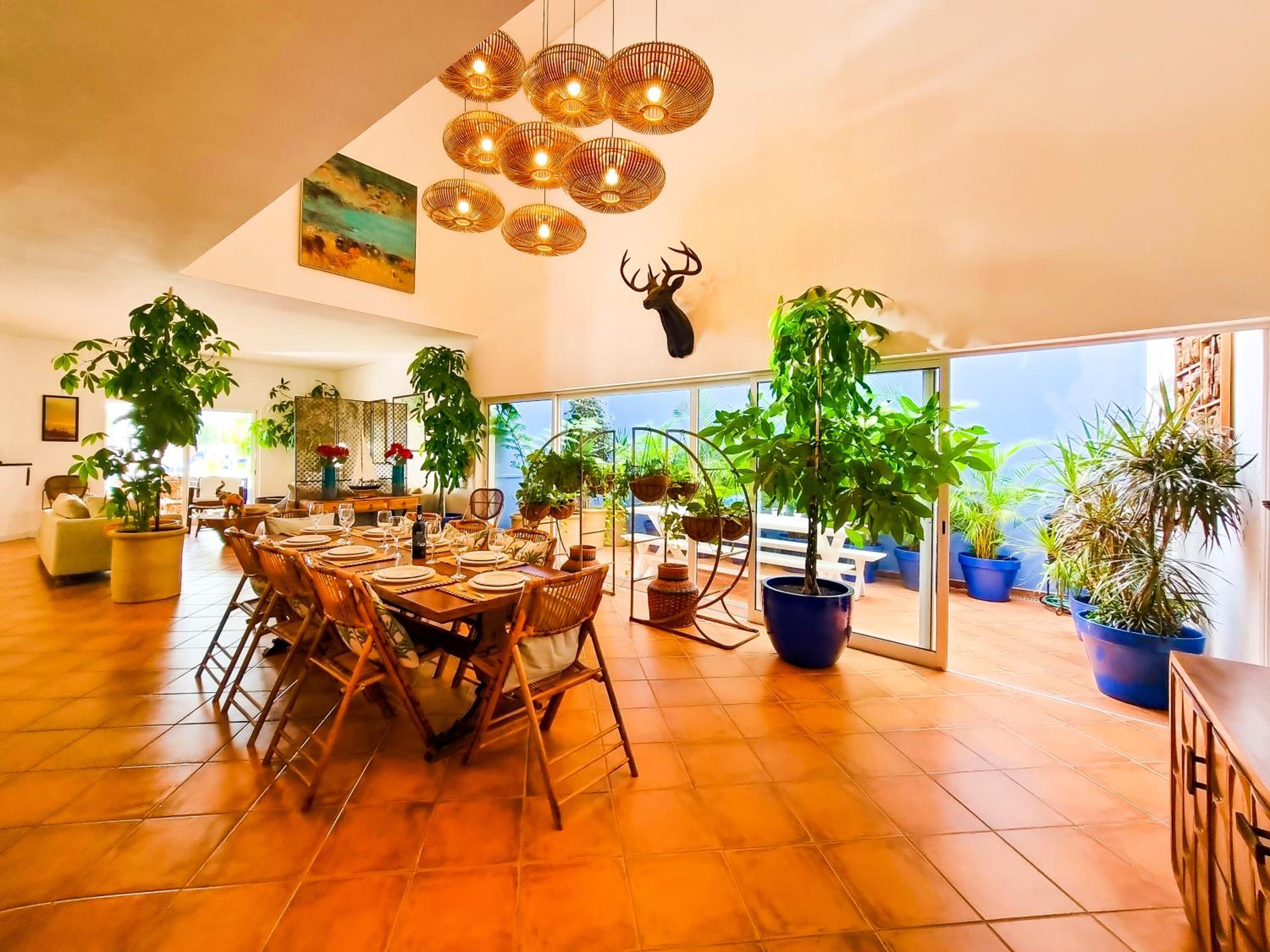 dining