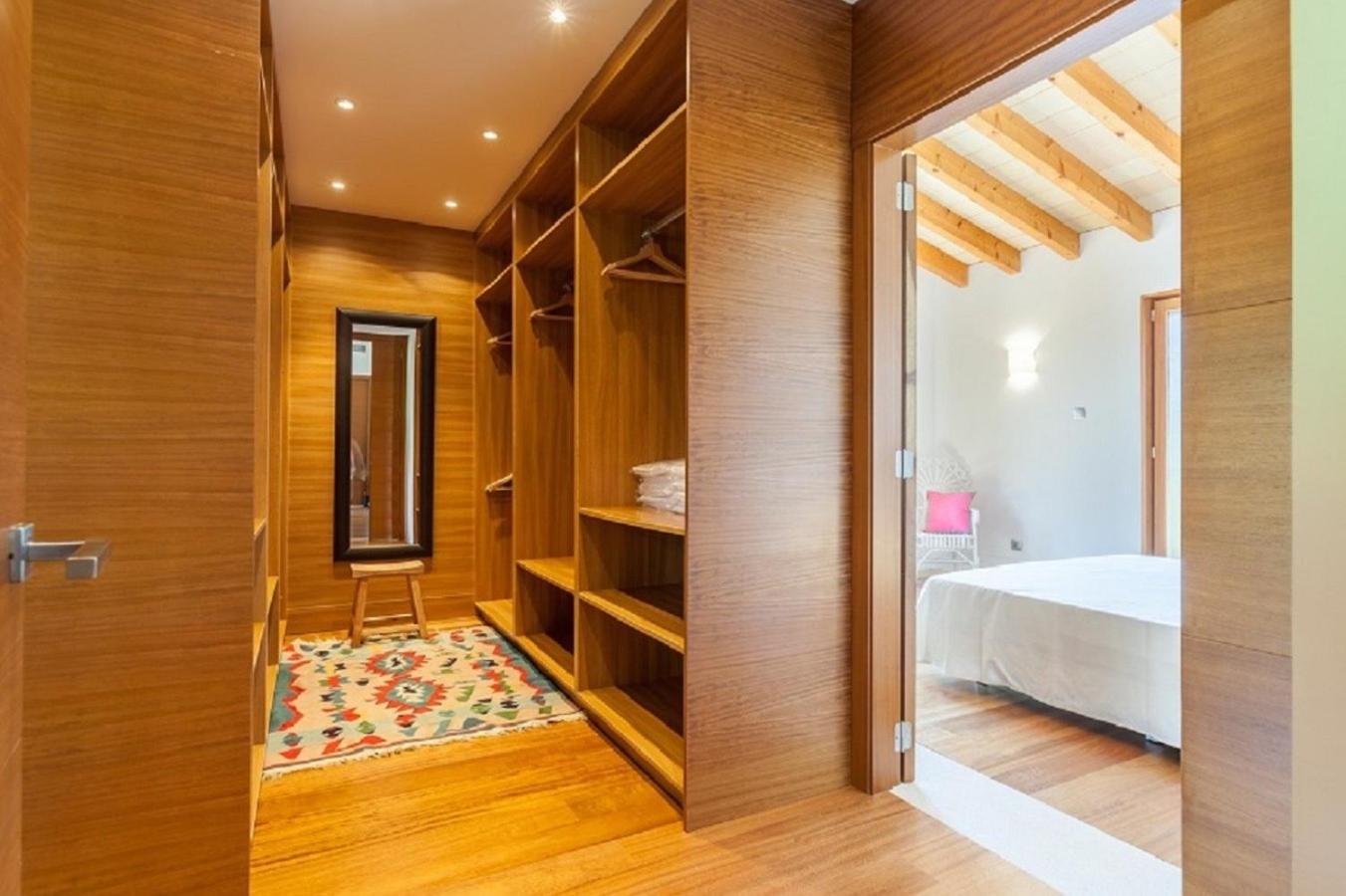 Delightful Mallorca Villa Empaltada 3 Bedrooms Private Pool Magnificent Garden Selva