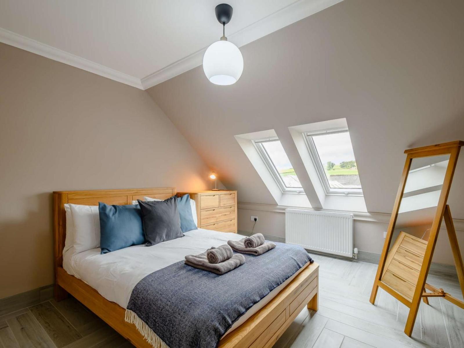 Westertonhill Lodges - Private Hot Tub Hire Available