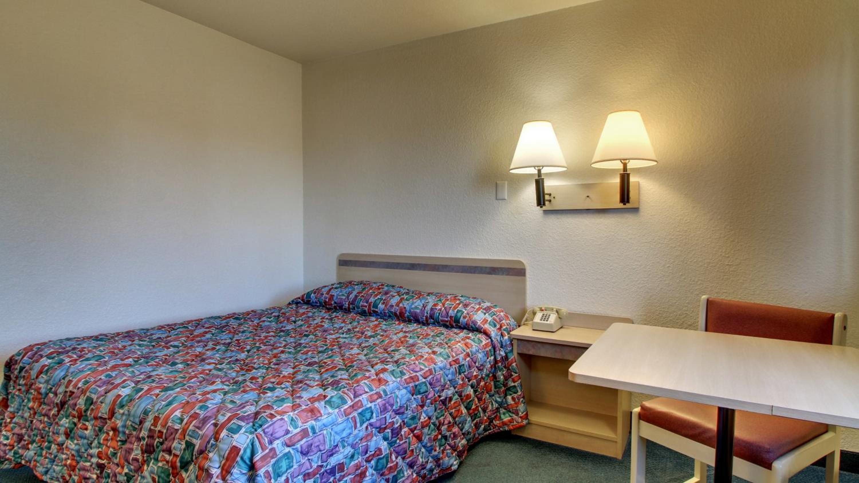 Motel 6-Owensboro, KY