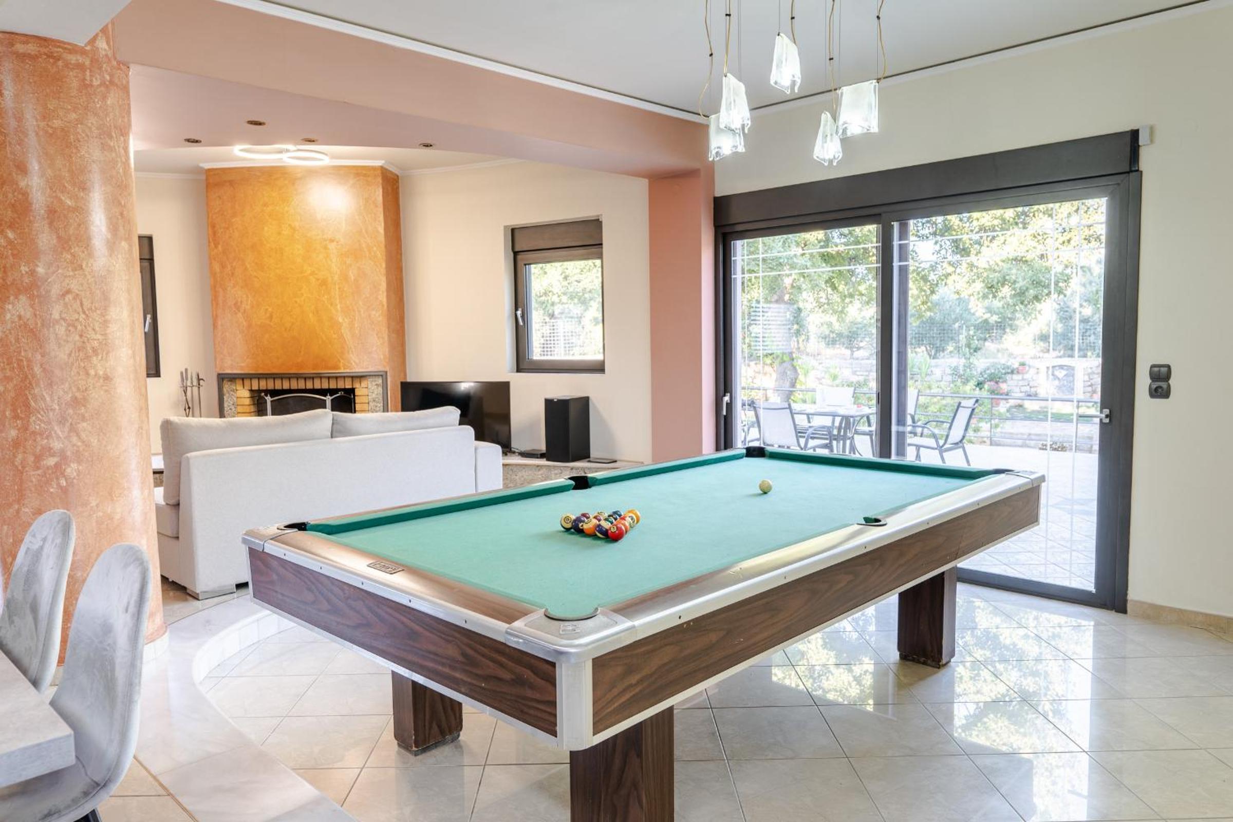 Villa Archodia - With Private Pool en Prinés — activities & amenities