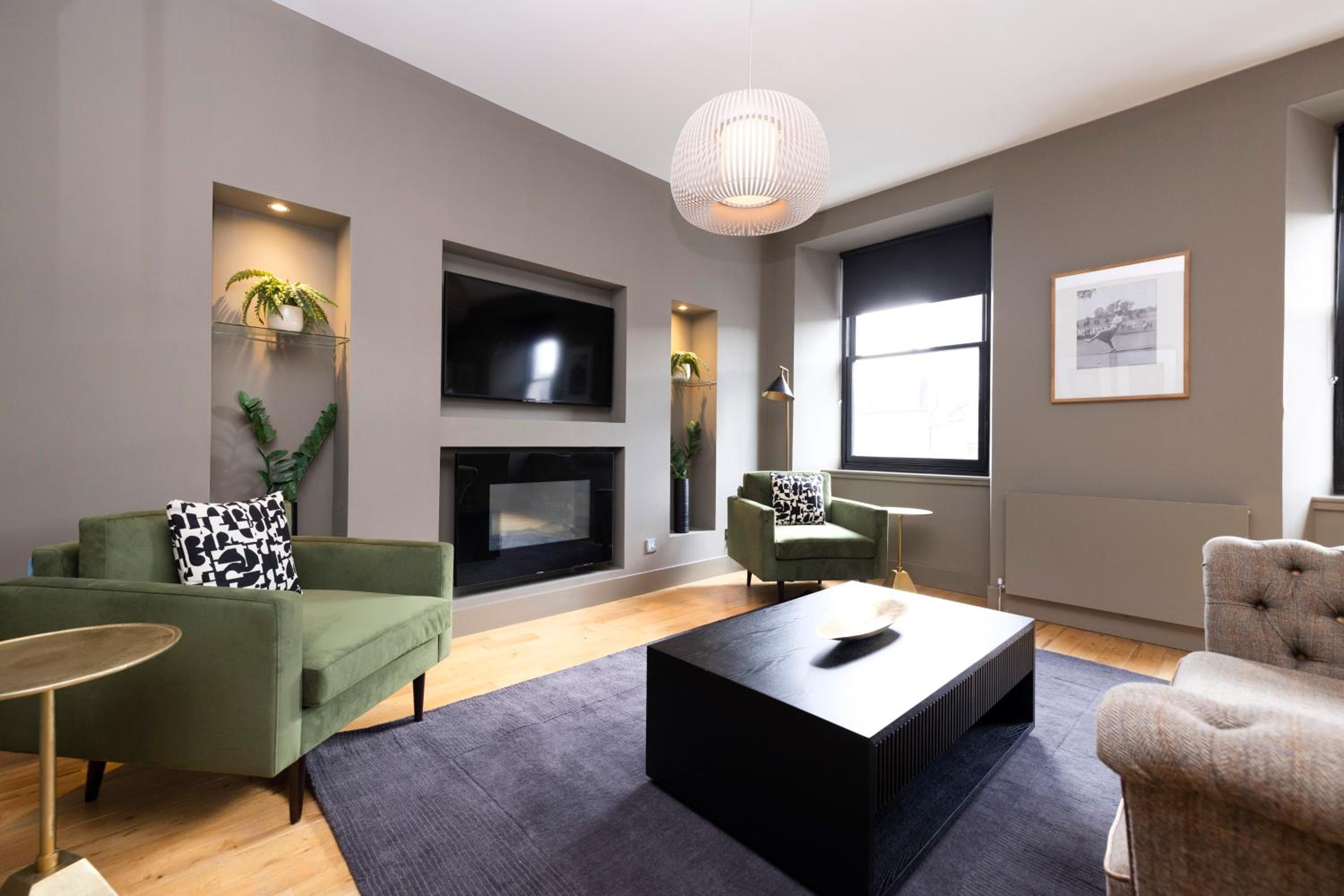 JOIVY Luxury Home on George Street view 3