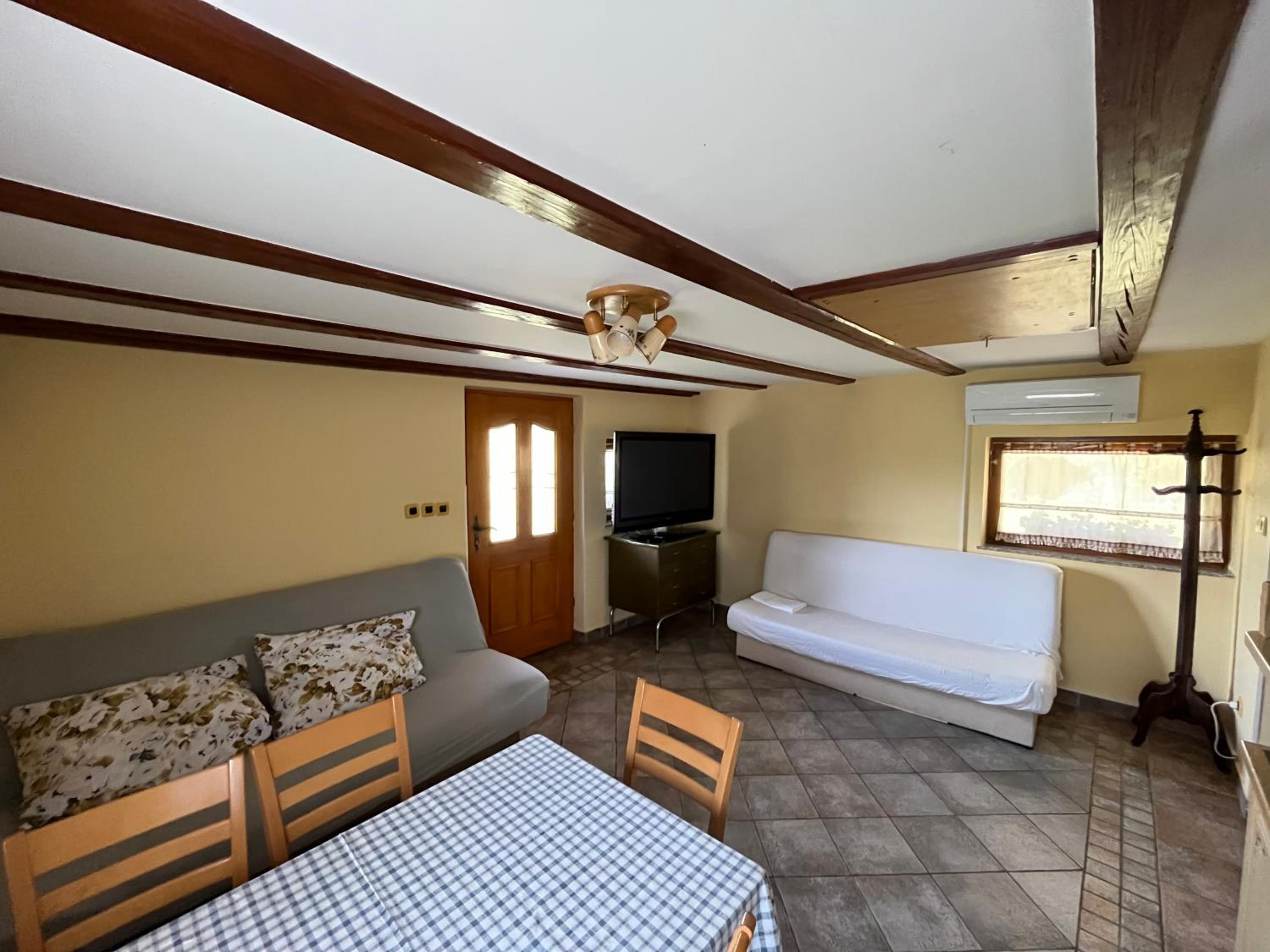 Holiday Home Dobrotin view 2