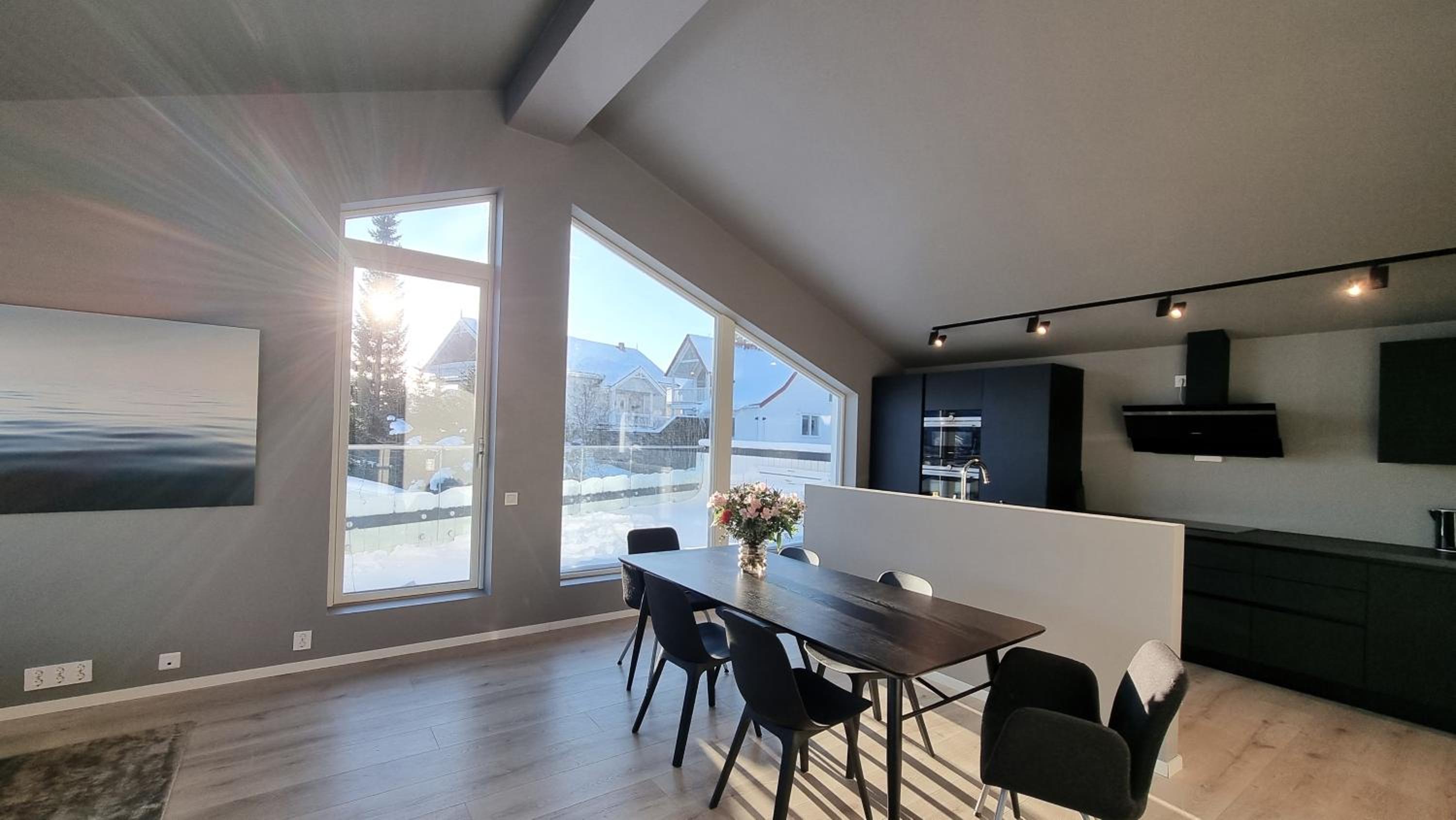 Staying Apt 5 - New and modern view 2