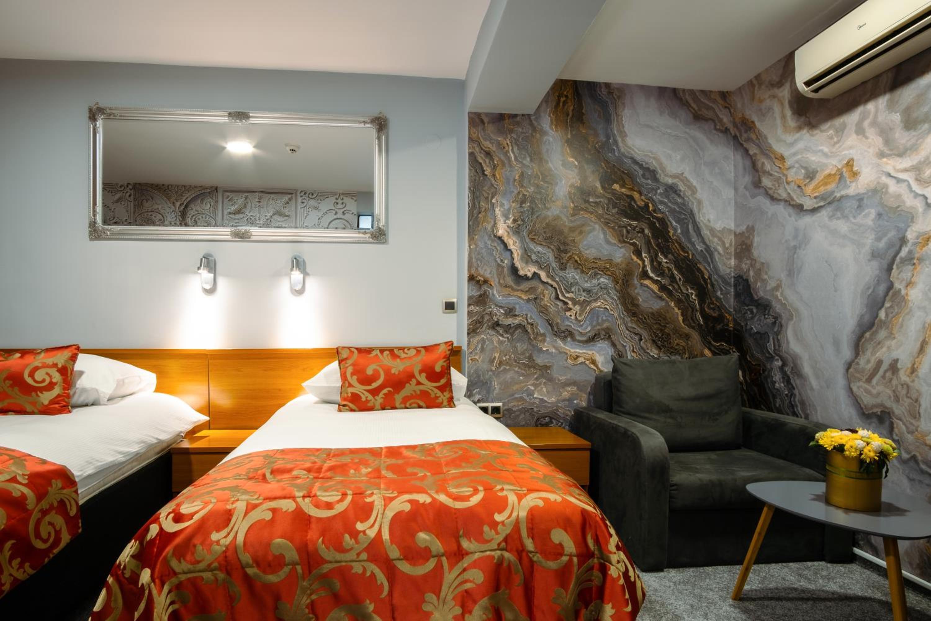 Hotel Villa Harmony - Panoramic View & Free Parking