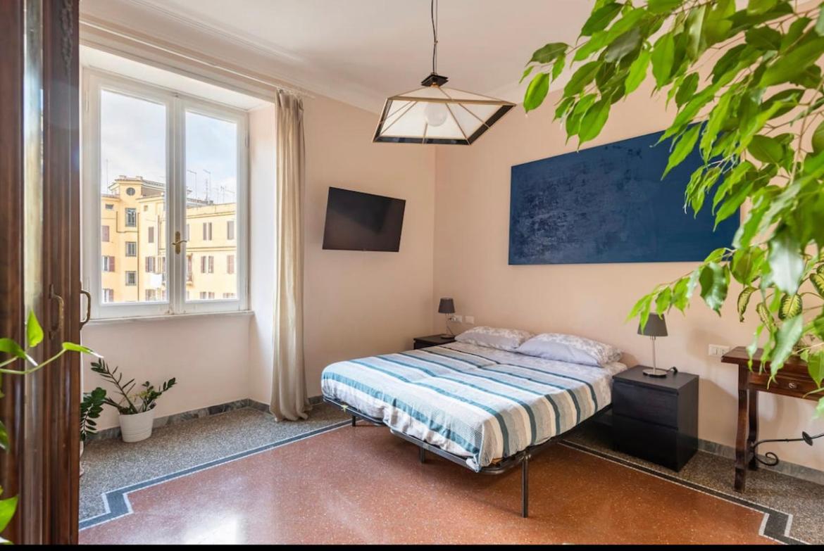Roma private rooms