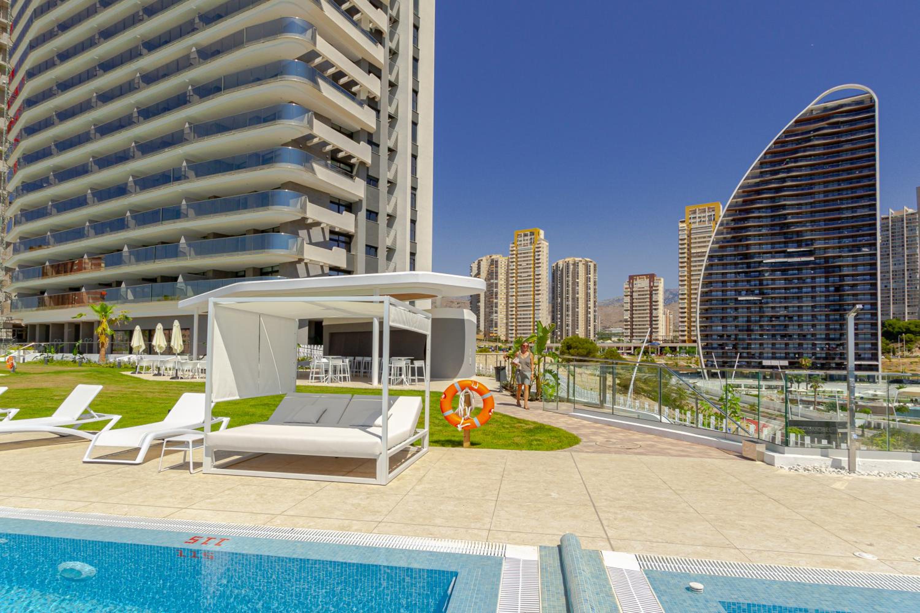 Hotel SUNSET CLIFFS sunny apARTs - Image 1