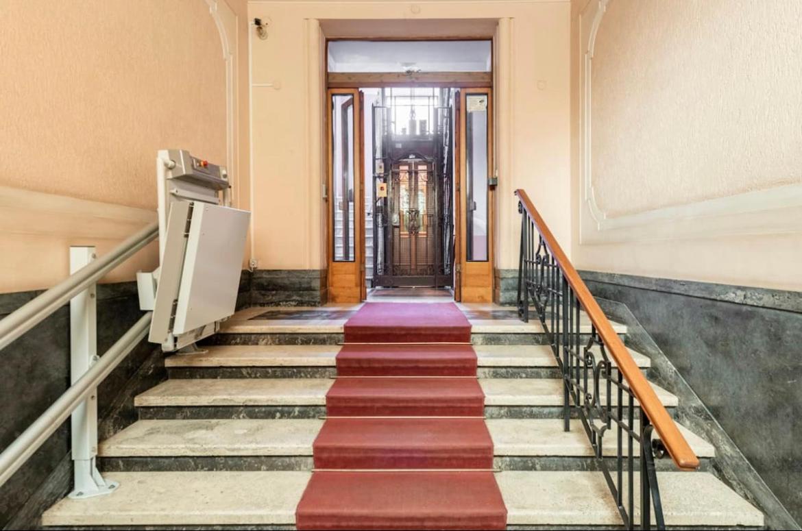 Roma private rooms