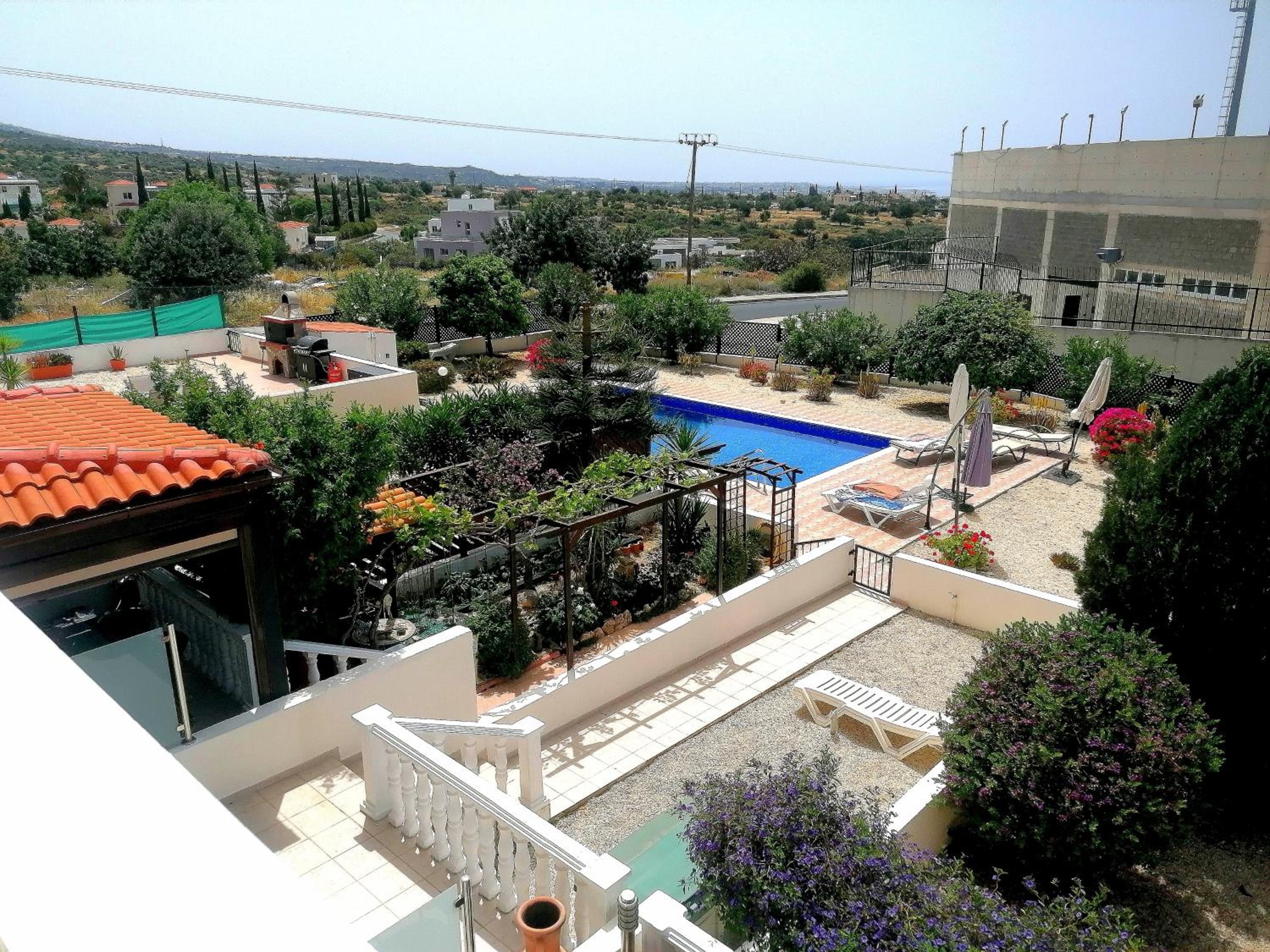 A Heaven on Earth Ενας επιγειος παραδεισος