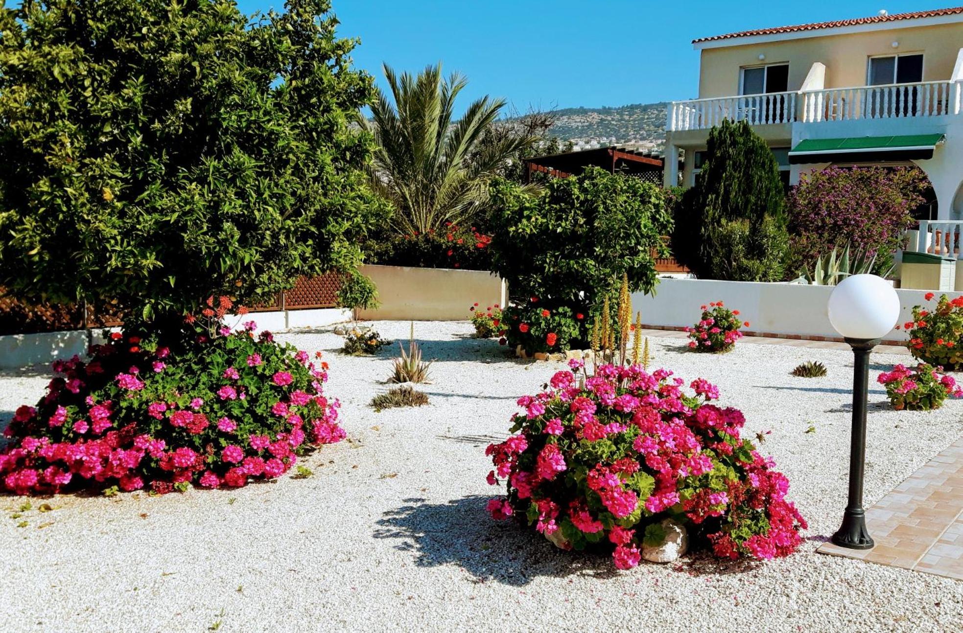 A Heaven on Earth Ενας επιγειος παραδεισος