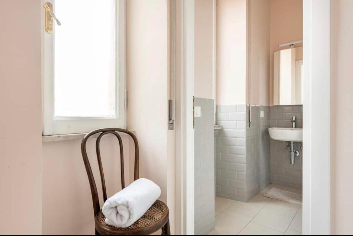 Roma private rooms