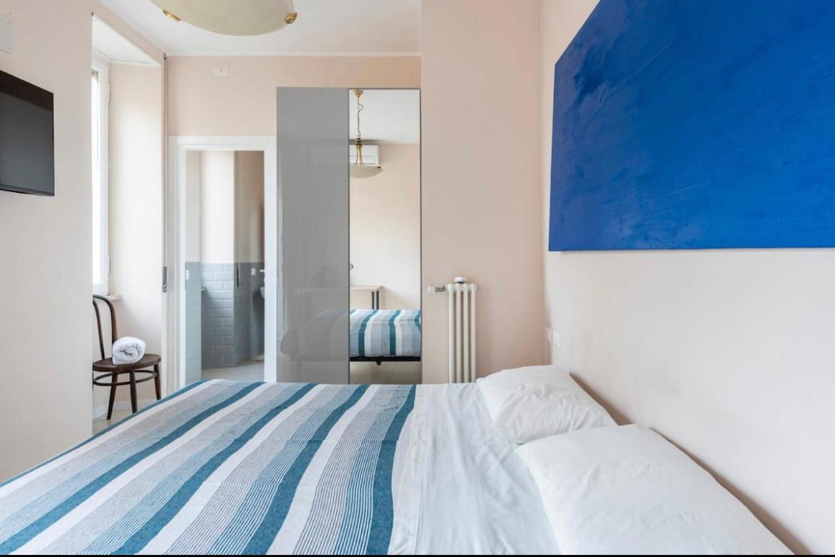 Roma private rooms