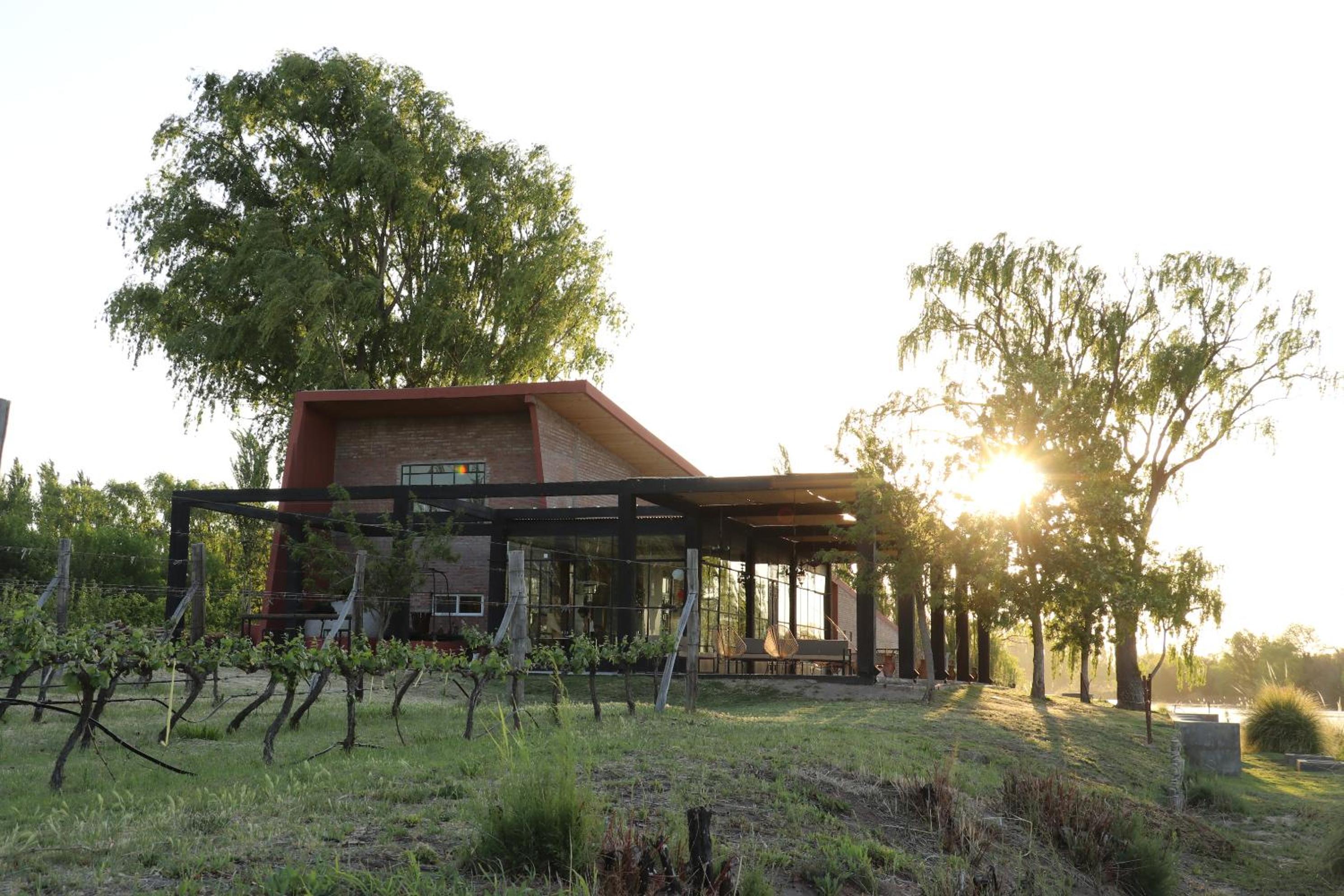 Bodega Trina Suites