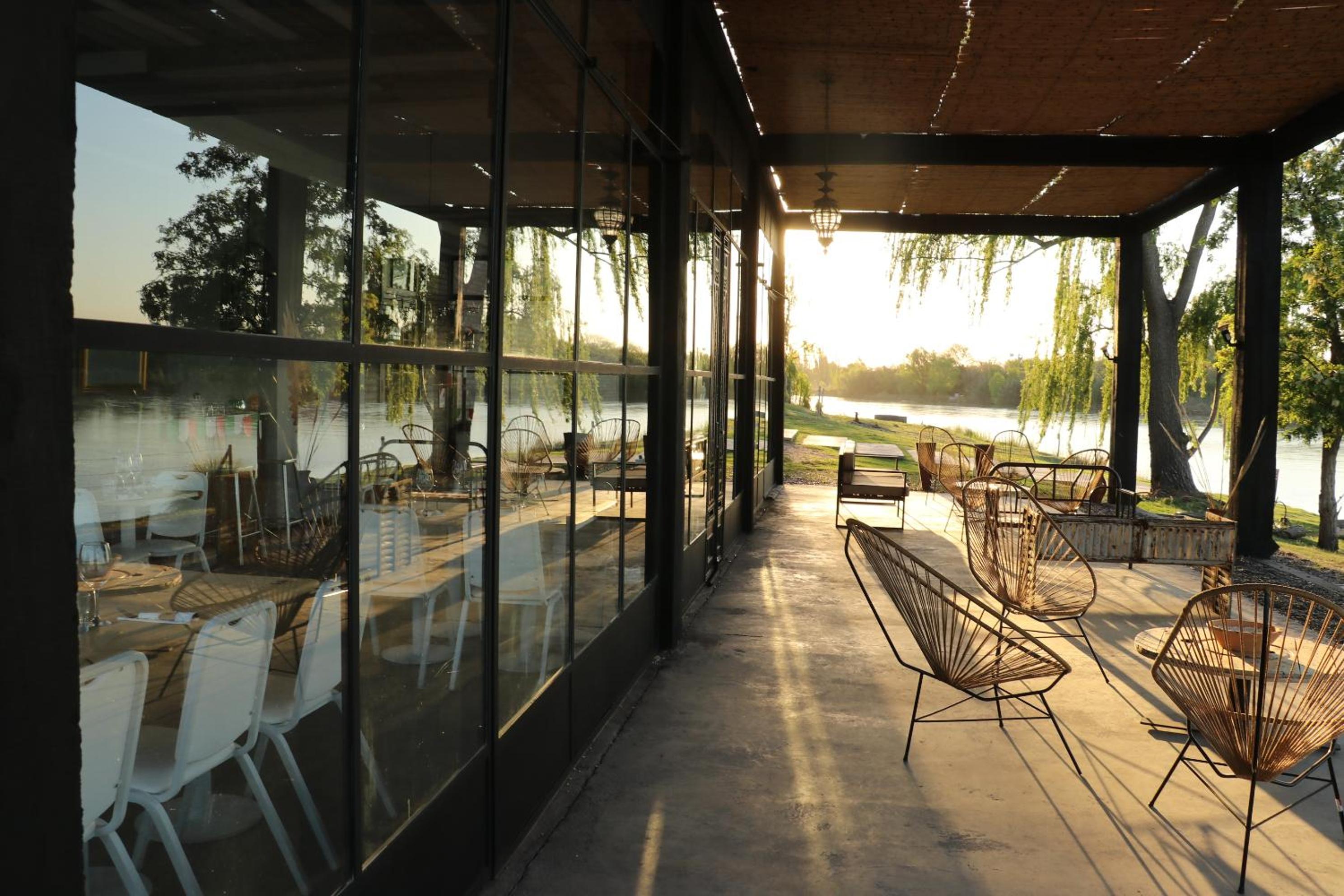 Bodega Trina Suites