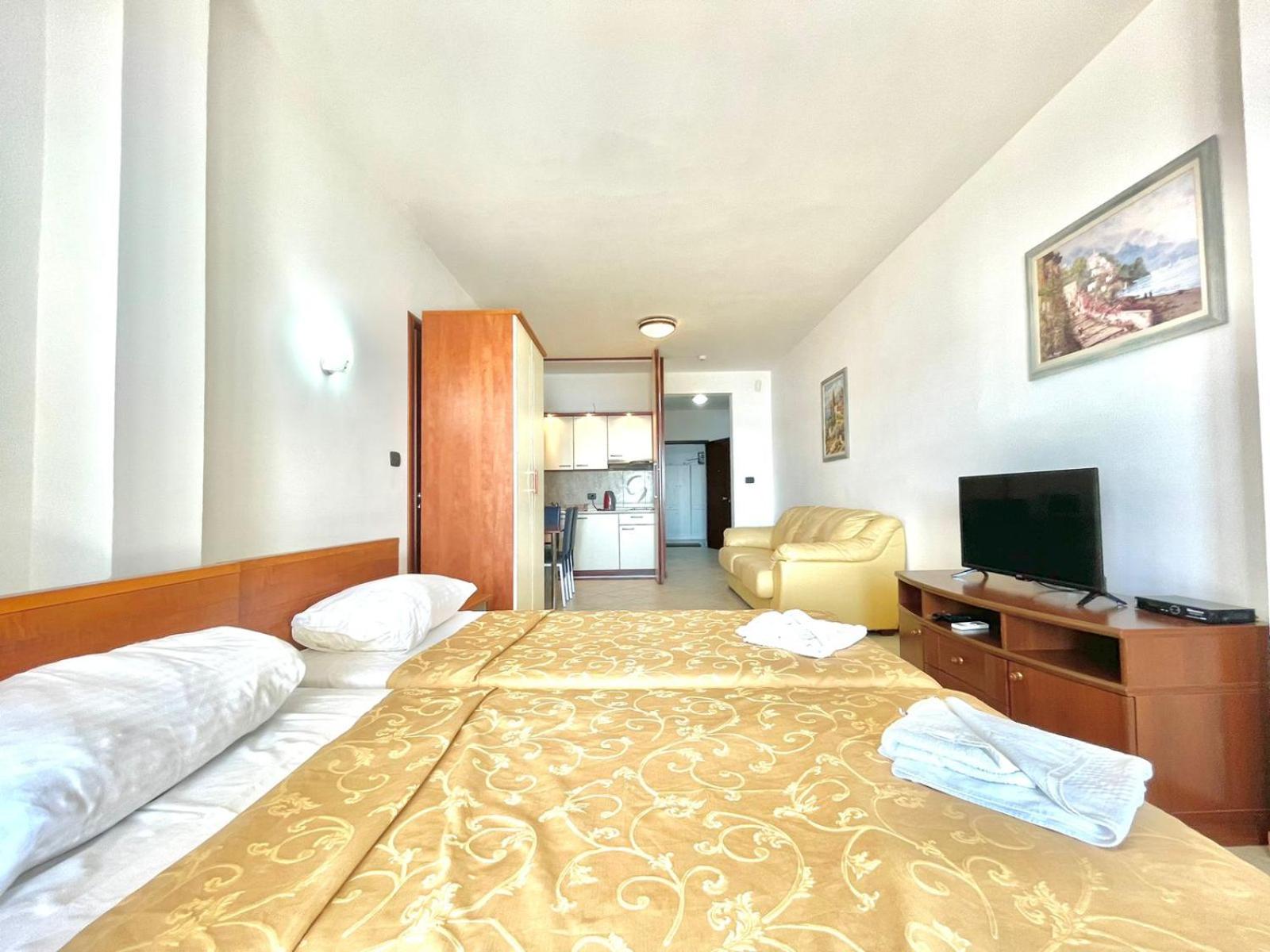 Sea view Apartments Rafailovici
