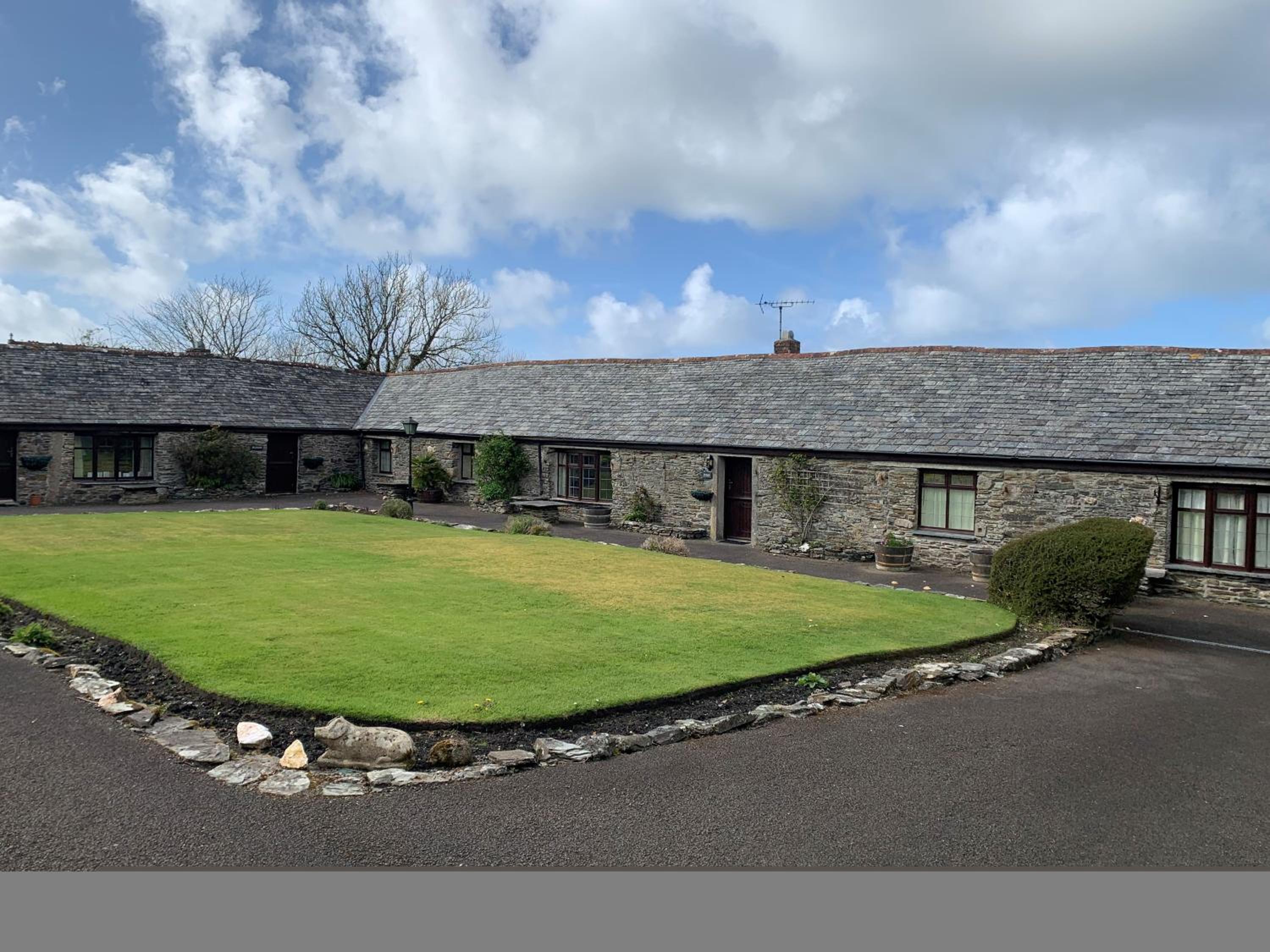 Courtyard Farm Cottages view 4