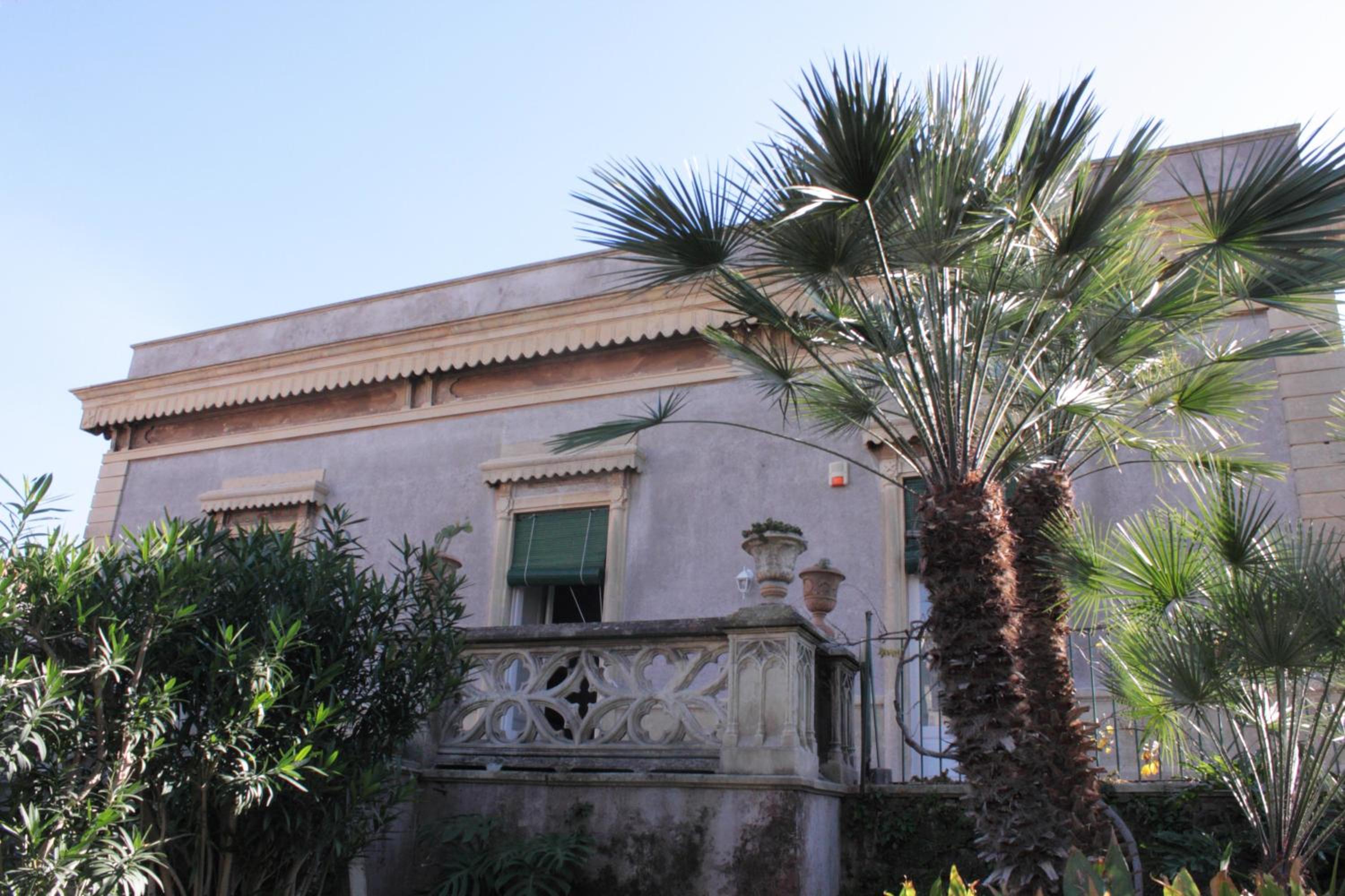 Villa Manasse view 4