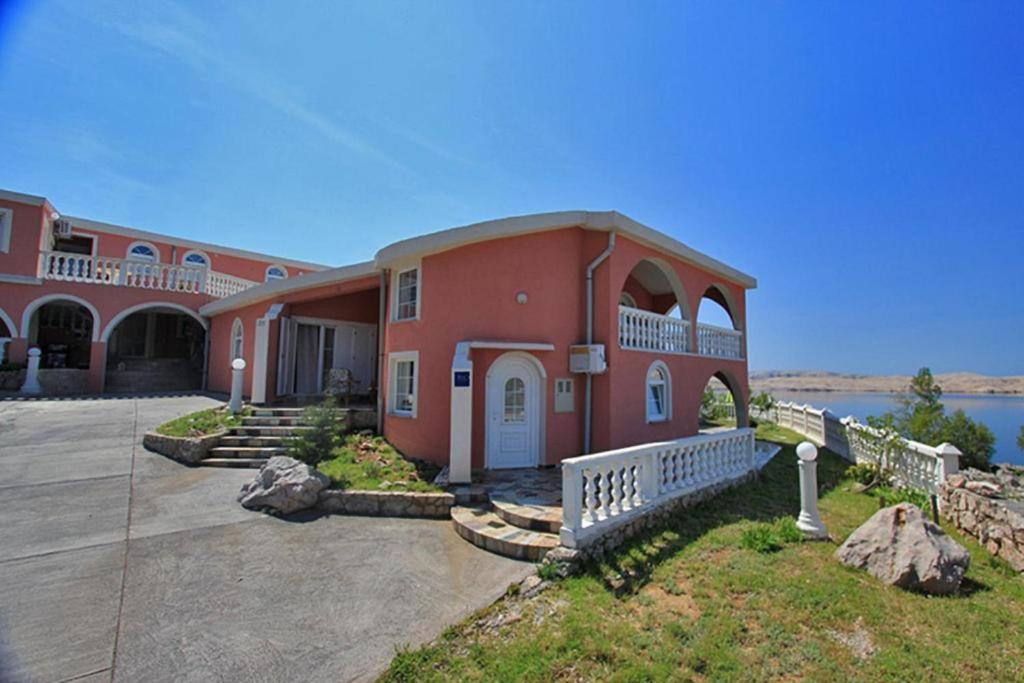 Villa Lilly 2 view 2