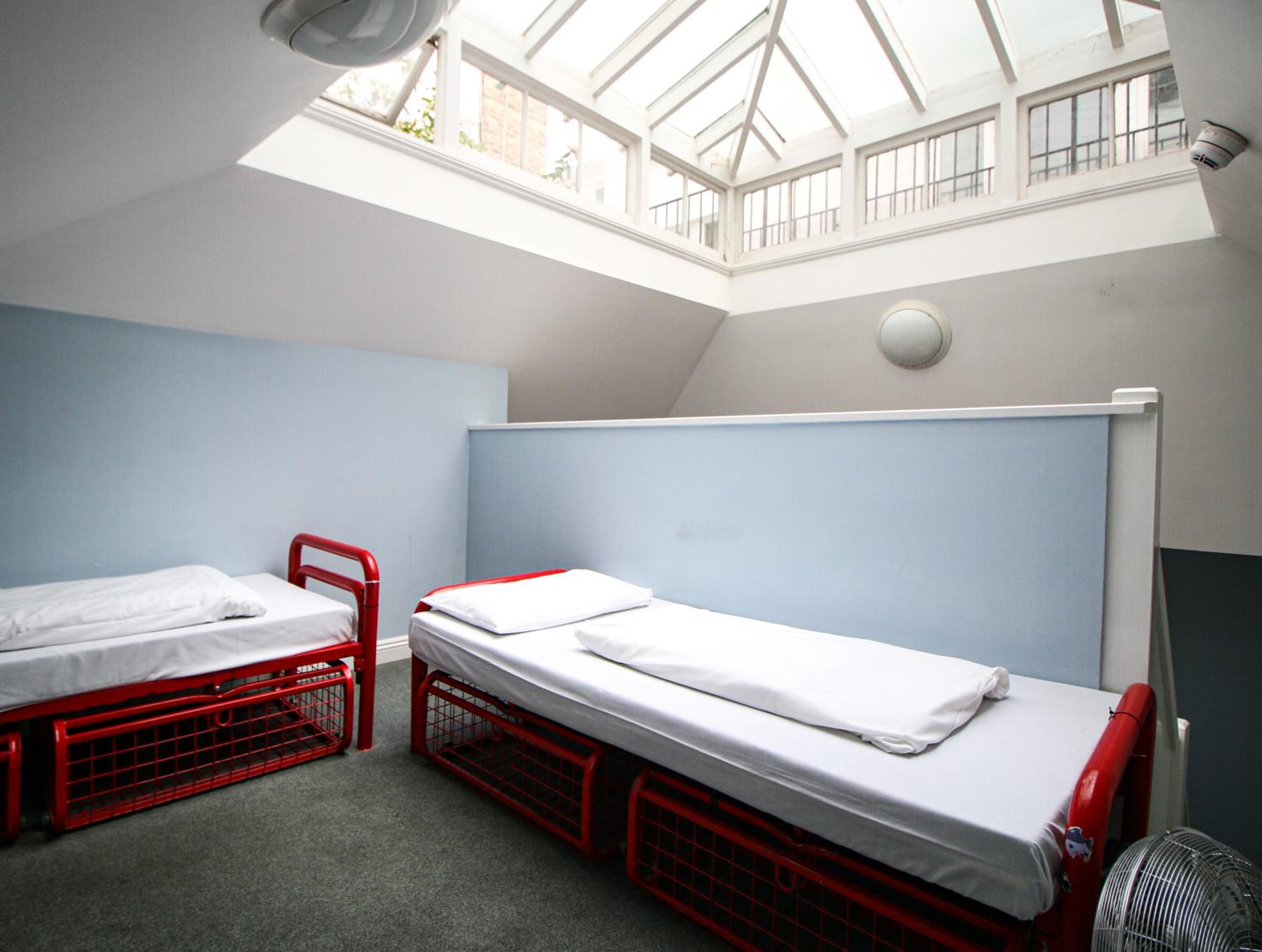Astor Hyde Park Hostel