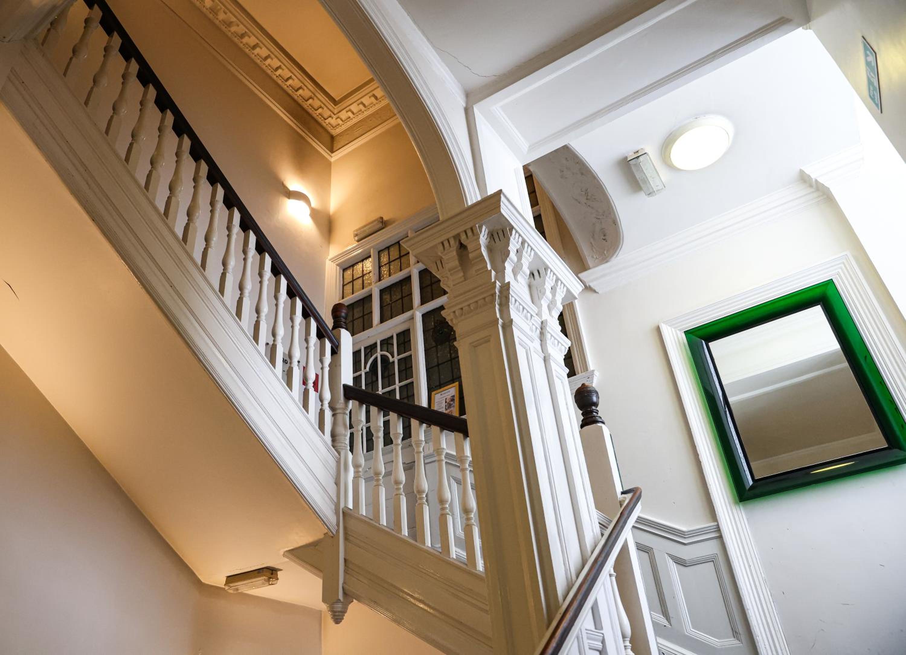 Astor Hyde Park Hostel