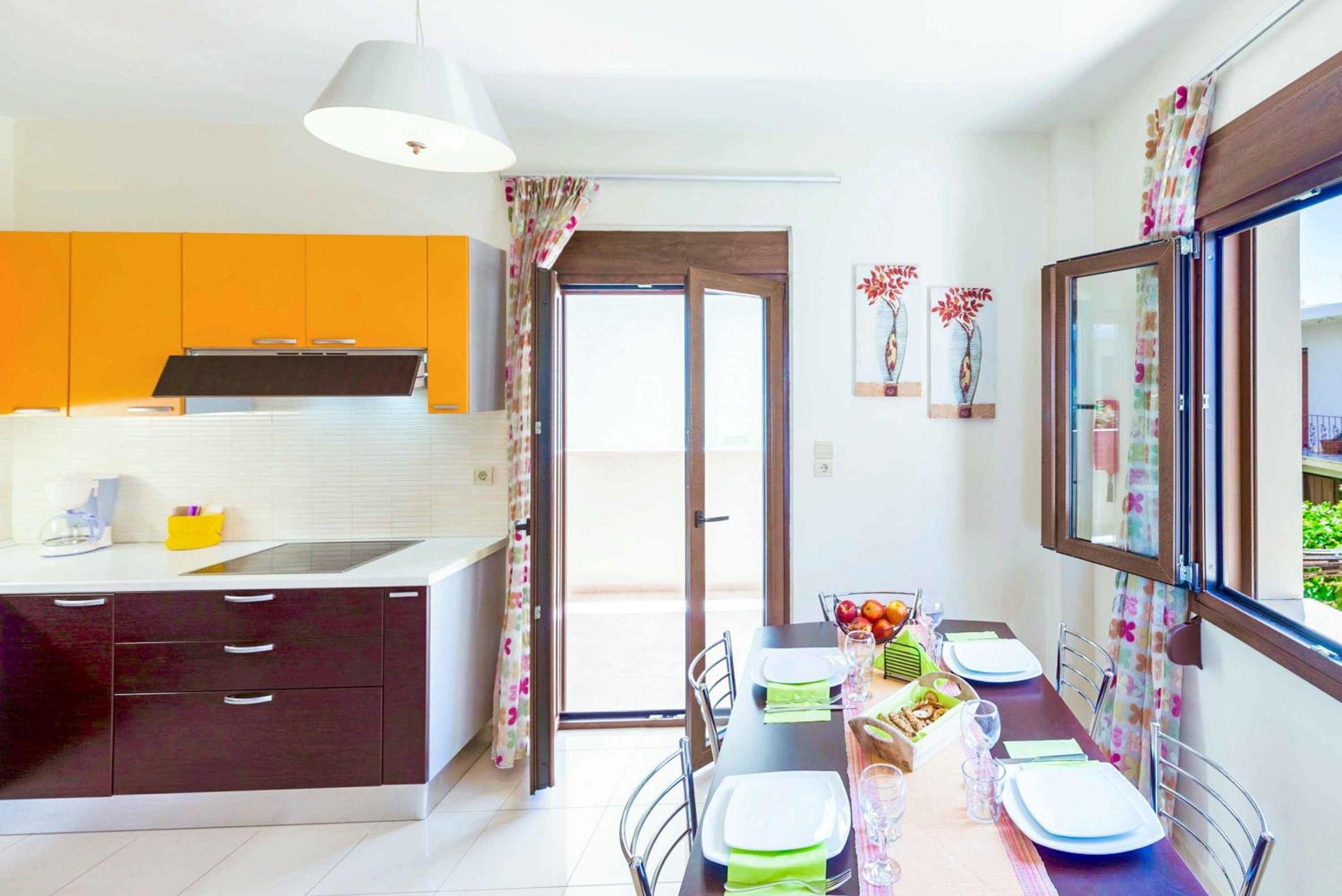 Villa Avra