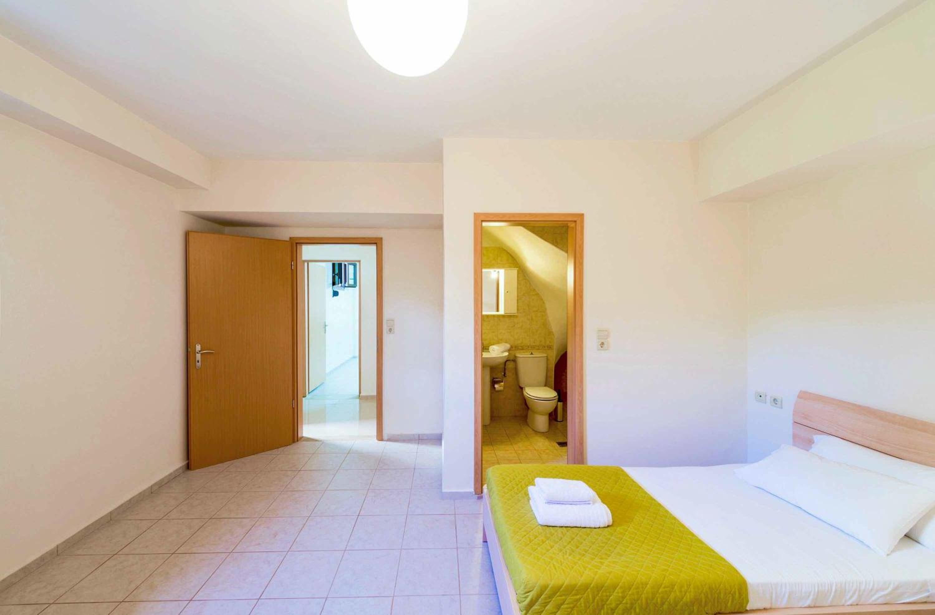 Villa Avra