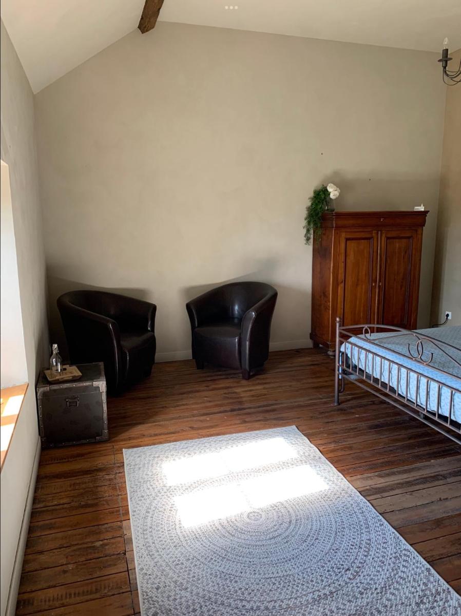 At the Little Happiness of Augé House