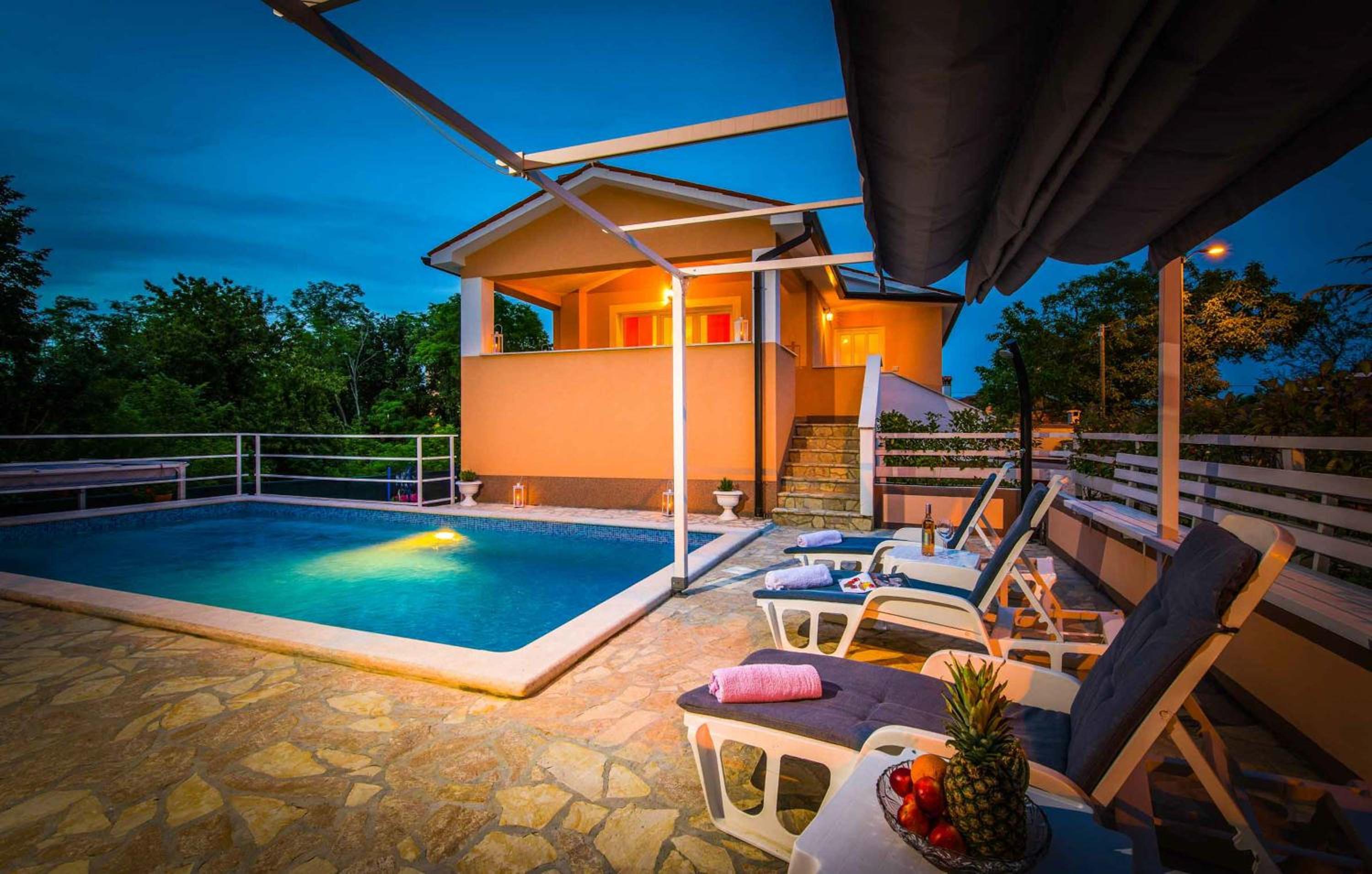 Villa Twilight Orange