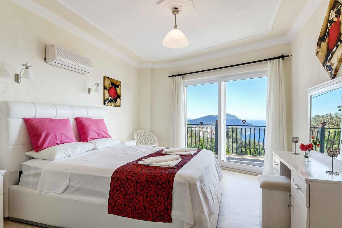 Villa Azalea view 3