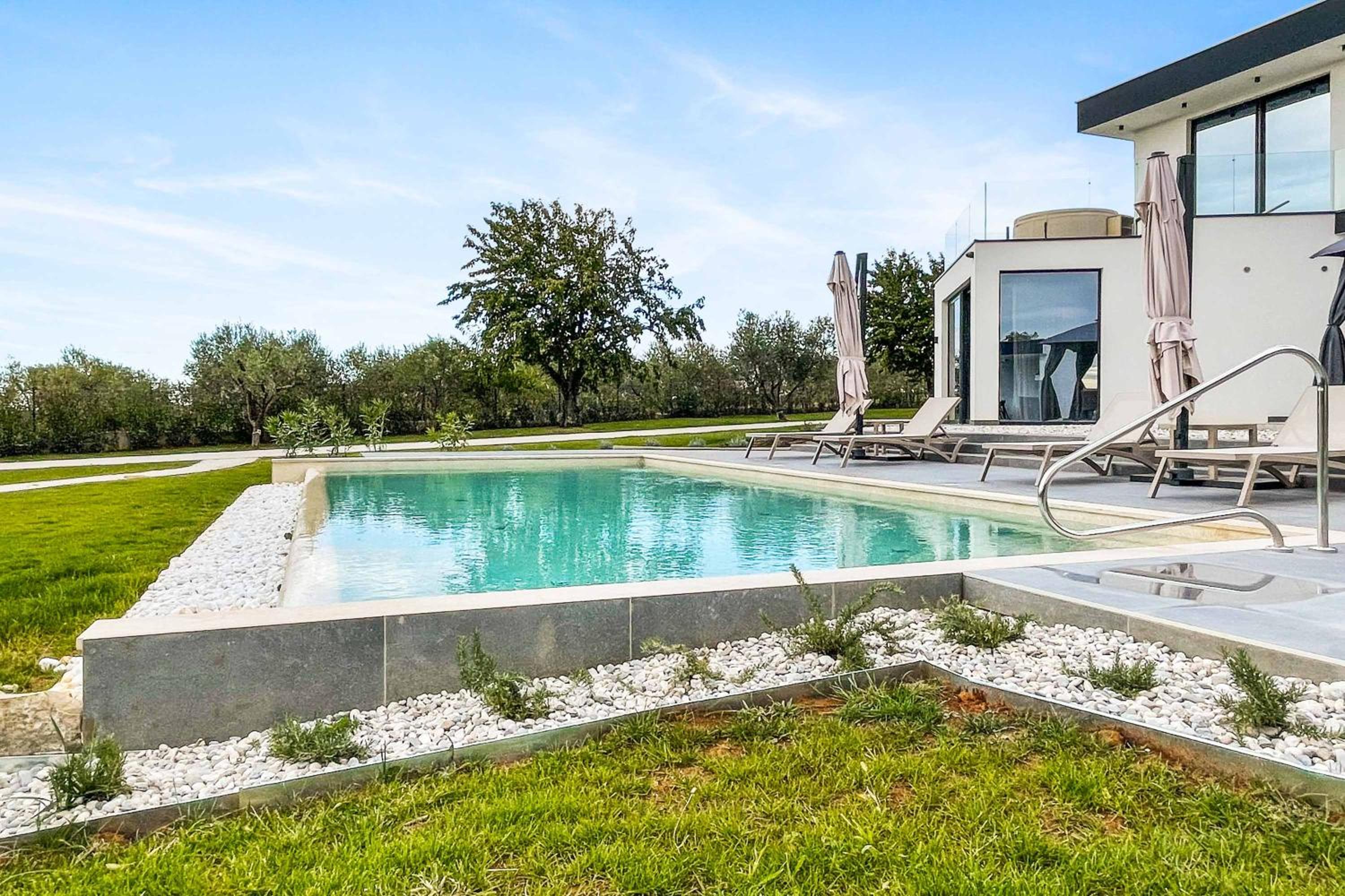 Villa Nura