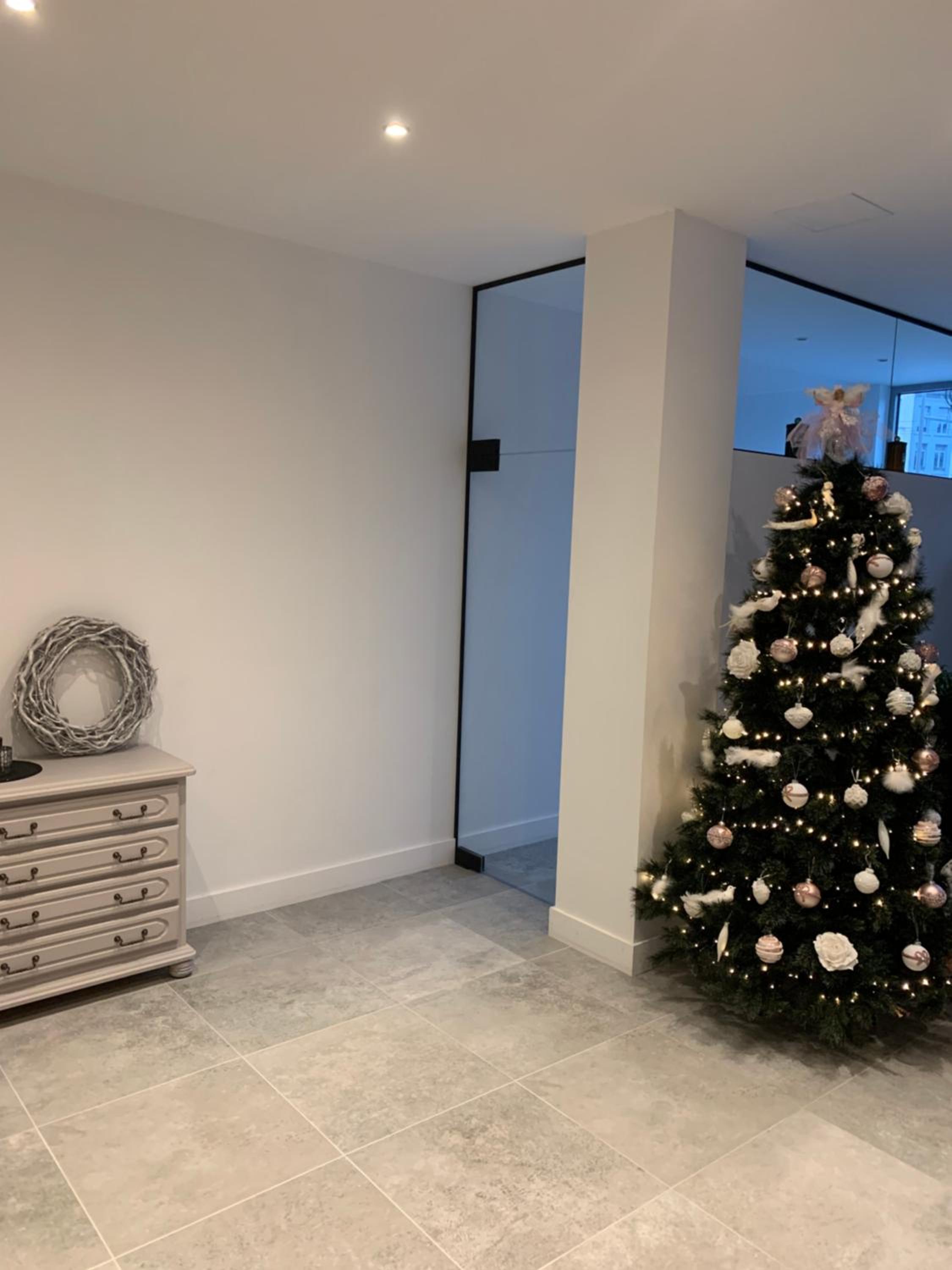 Charming modern apartment in the heart of Antwerp with optional private parking view 3