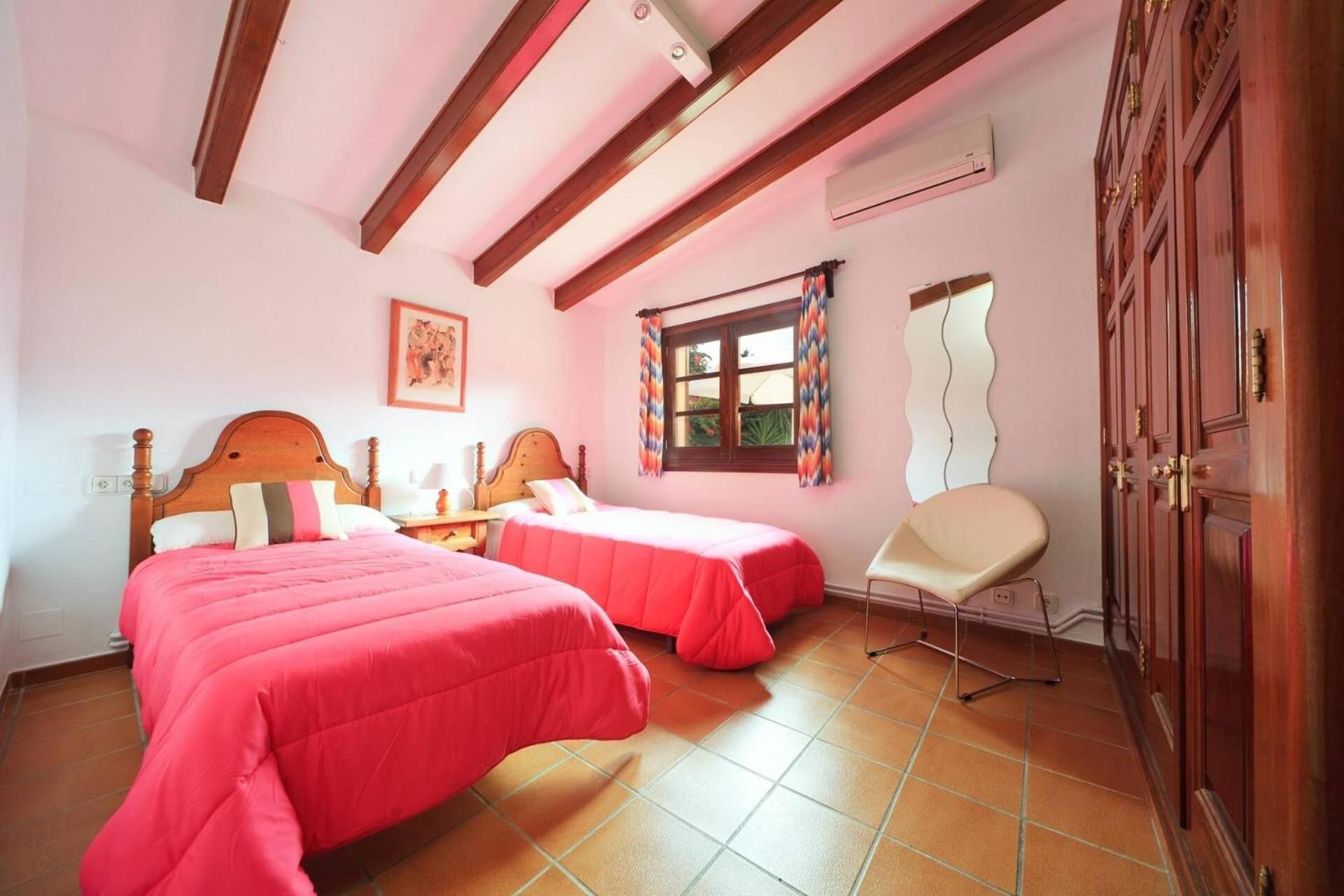 Delightful Mallorca Villa Colonya 3 Bedrooms Amazing Mountain Countryside Views Puerto de Pollensa