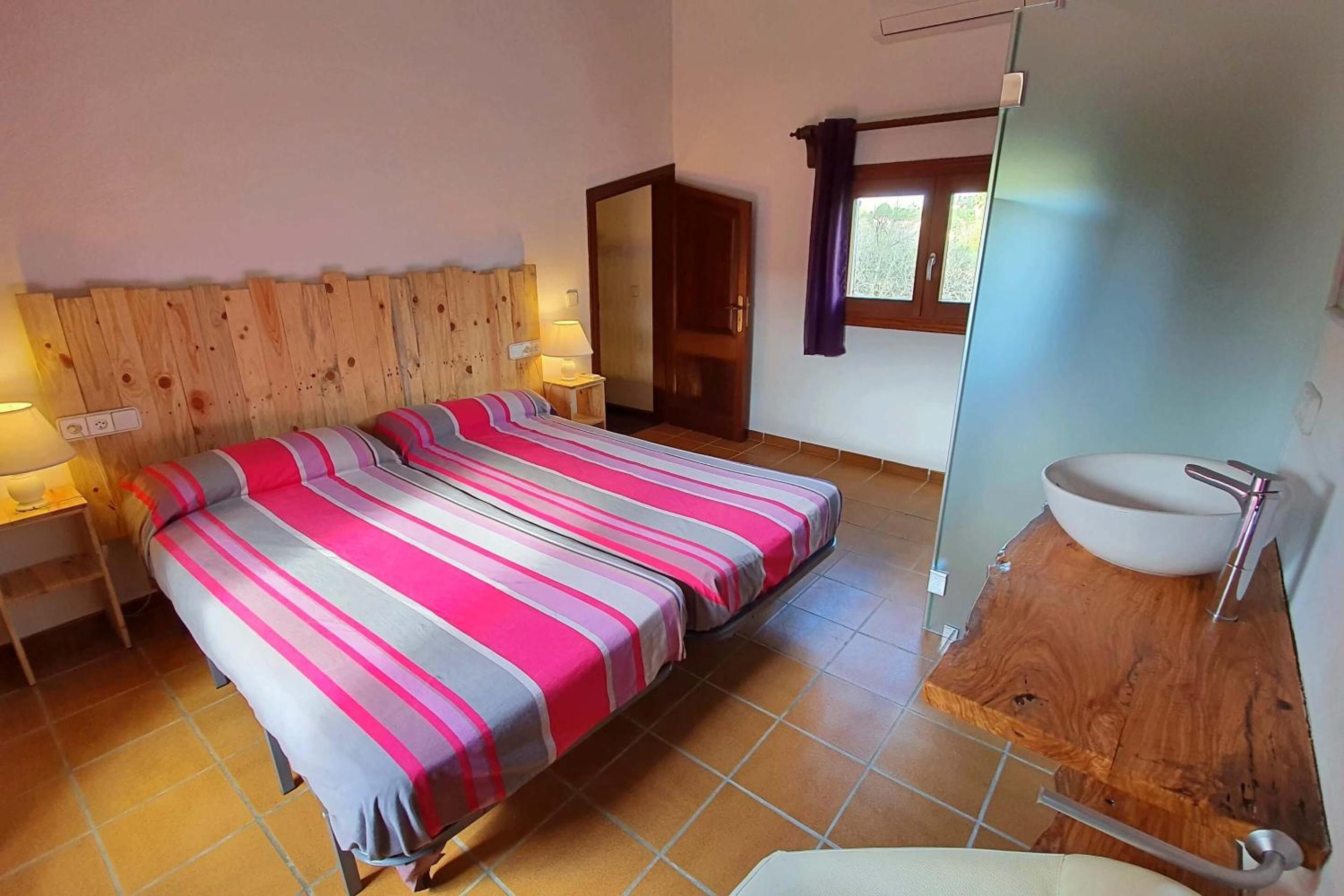 Delightful Mallorca Villa Colonya 3 Bedrooms Amazing Mountain Countryside Views Puerto de Pollensa