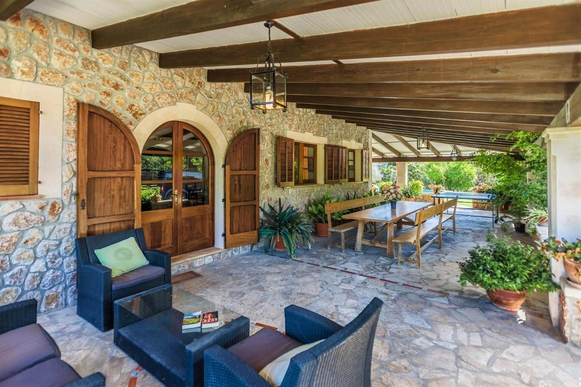 Delightful Mallorca Villa Colonya 3 Bedrooms Amazing Mountain Countryside Views Puerto de Pollensa