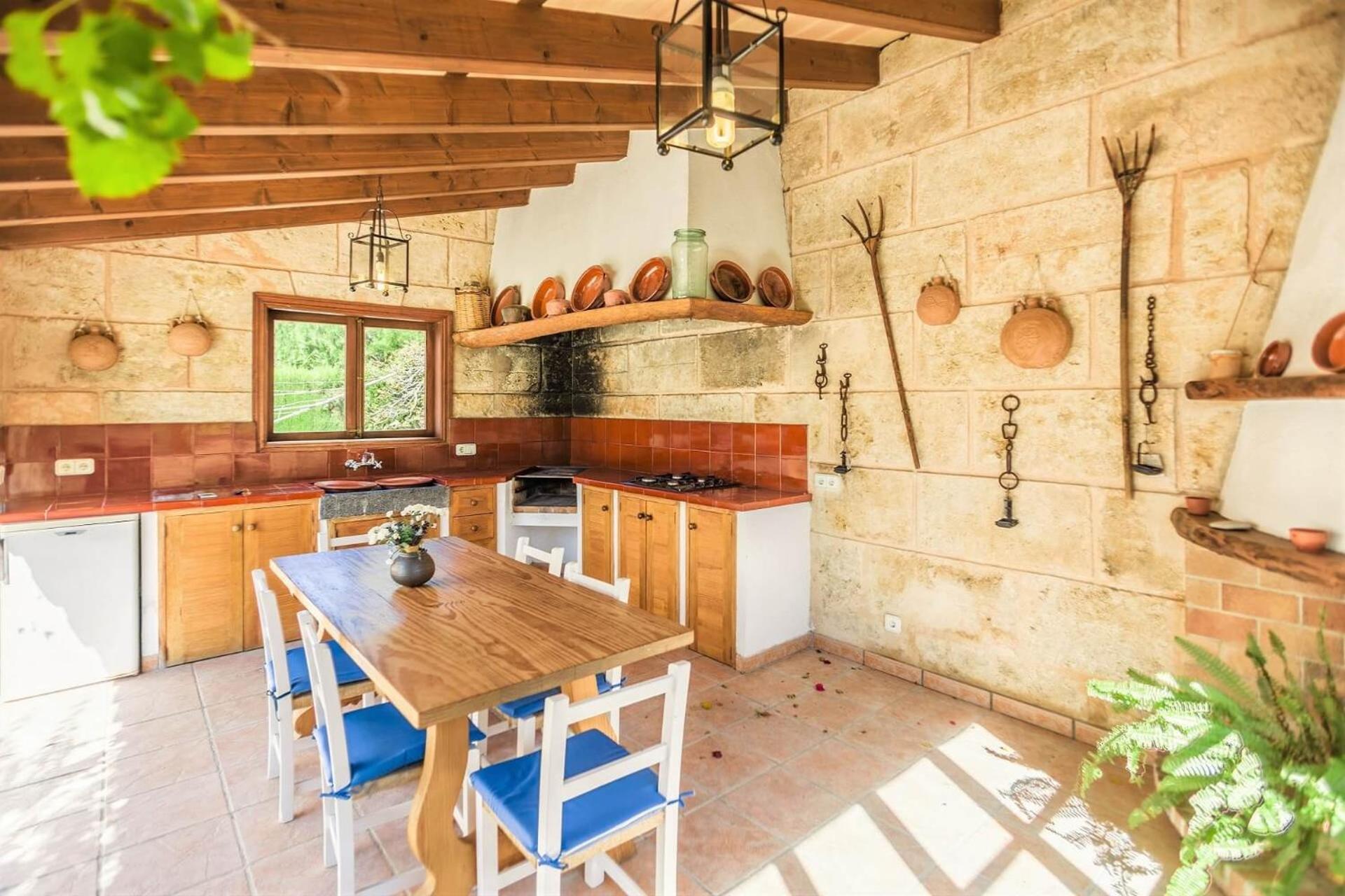 Delightful Mallorca Villa Colonya 3 Bedrooms Amazing Mountain Countryside Views Puerto de Pollensa